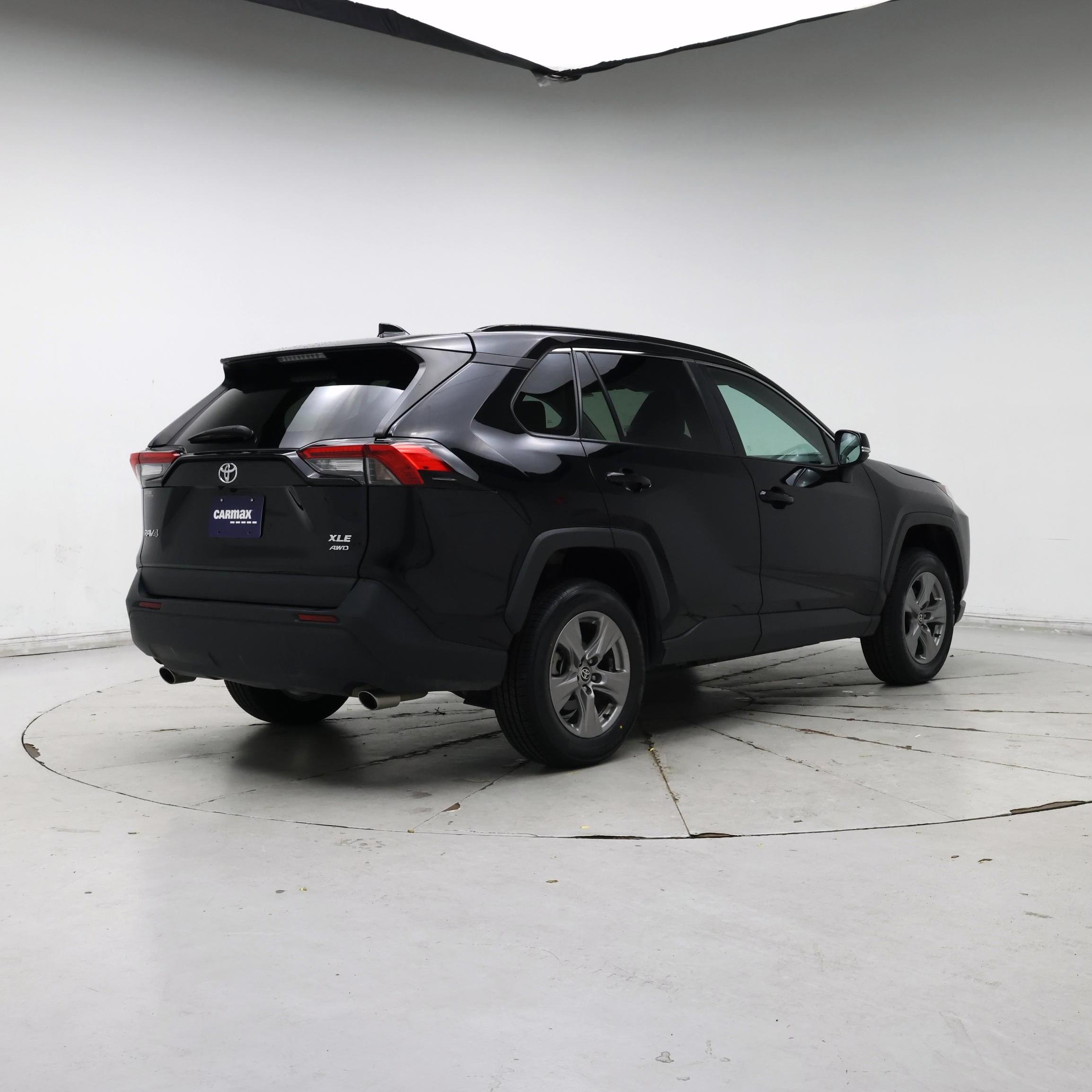Thumbnail: 2024 Toyota RAV4 - 8