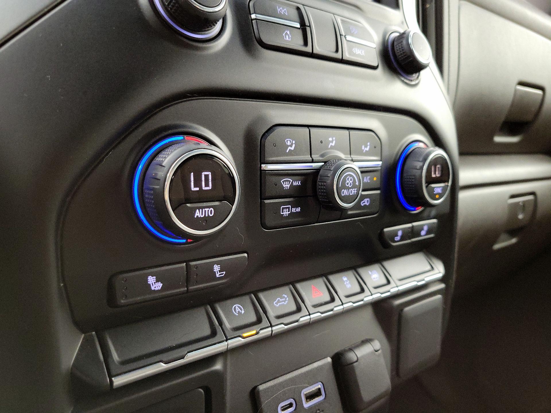 Thumbnail: 2019 Chevrolet Silverado 1500 - 16