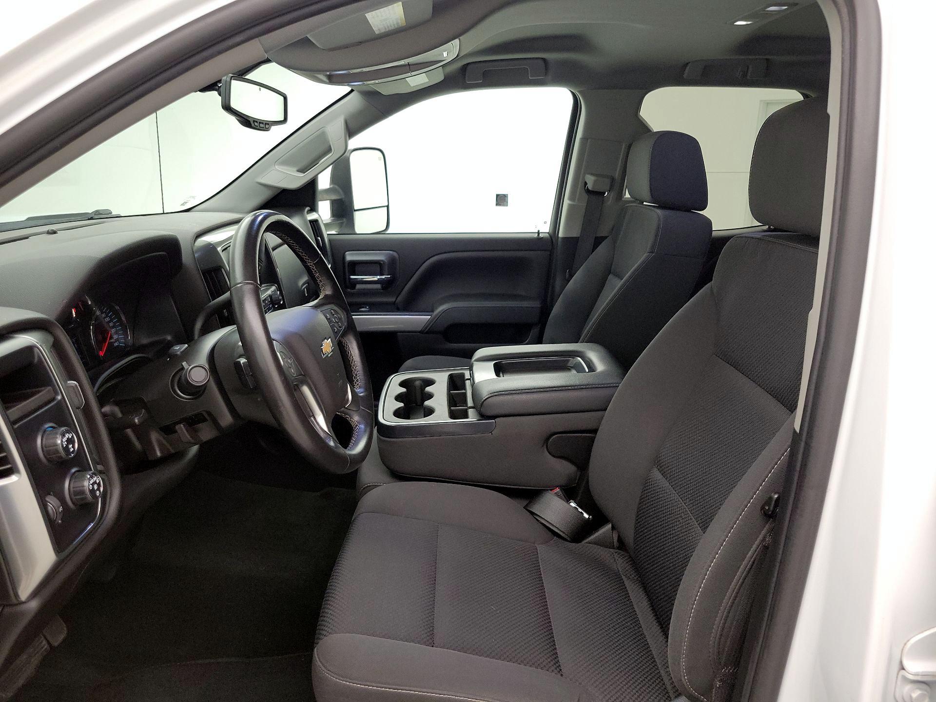 Thumbnail: 2018 Chevrolet Silverado 1500 - 11