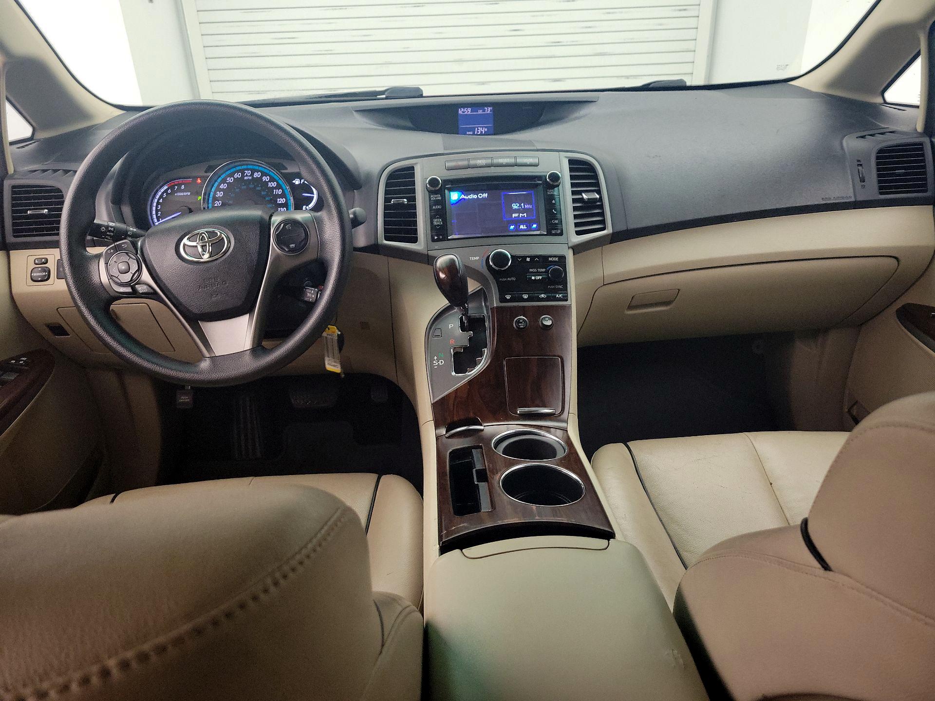 Thumbnail: 2013 Toyota Venza - 9