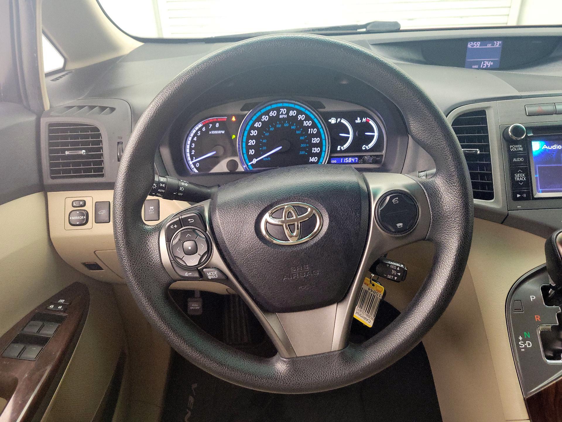 Thumbnail: 2013 Toyota Venza - 10