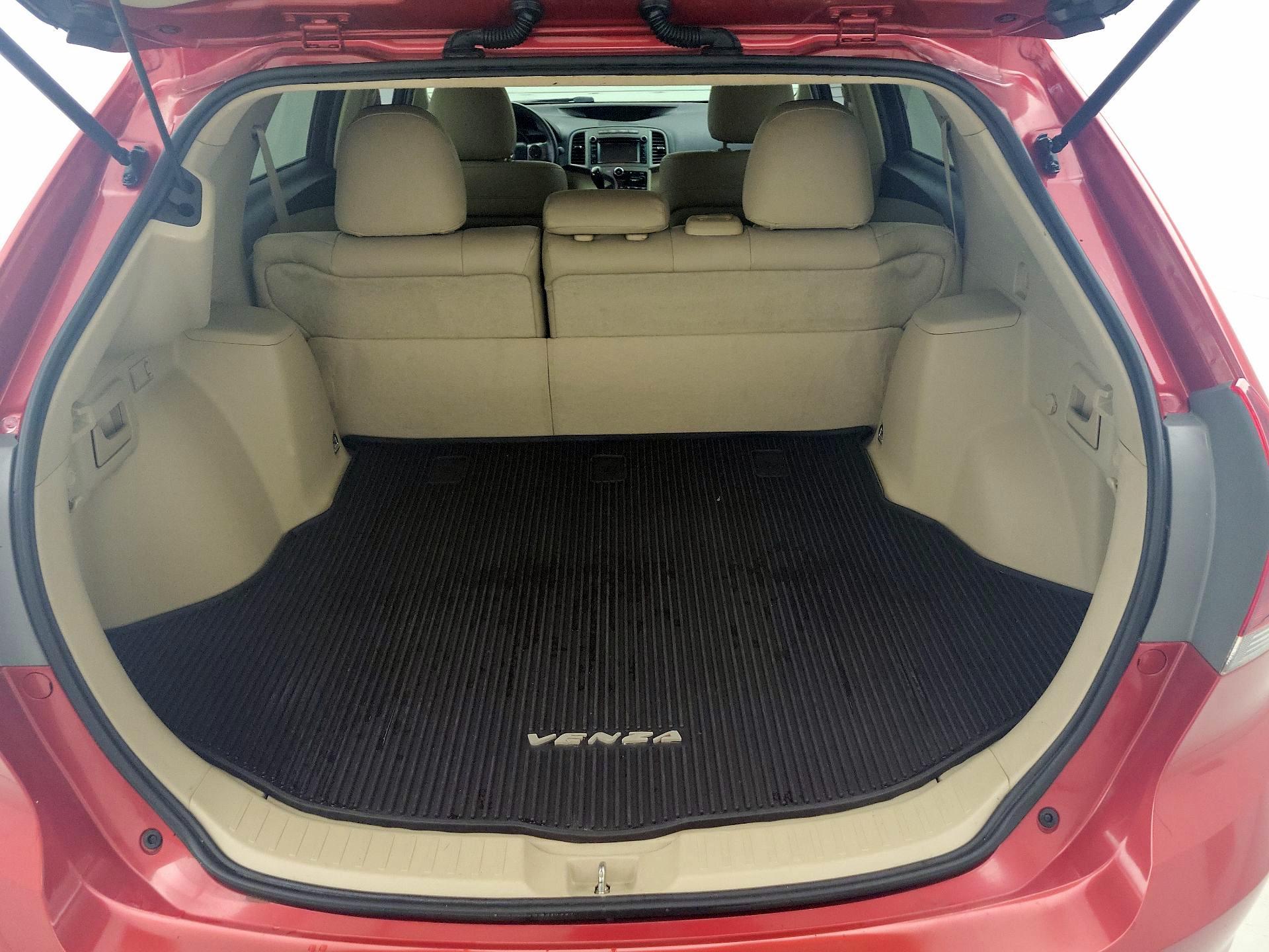 Thumbnail: 2013 Toyota Venza - 20