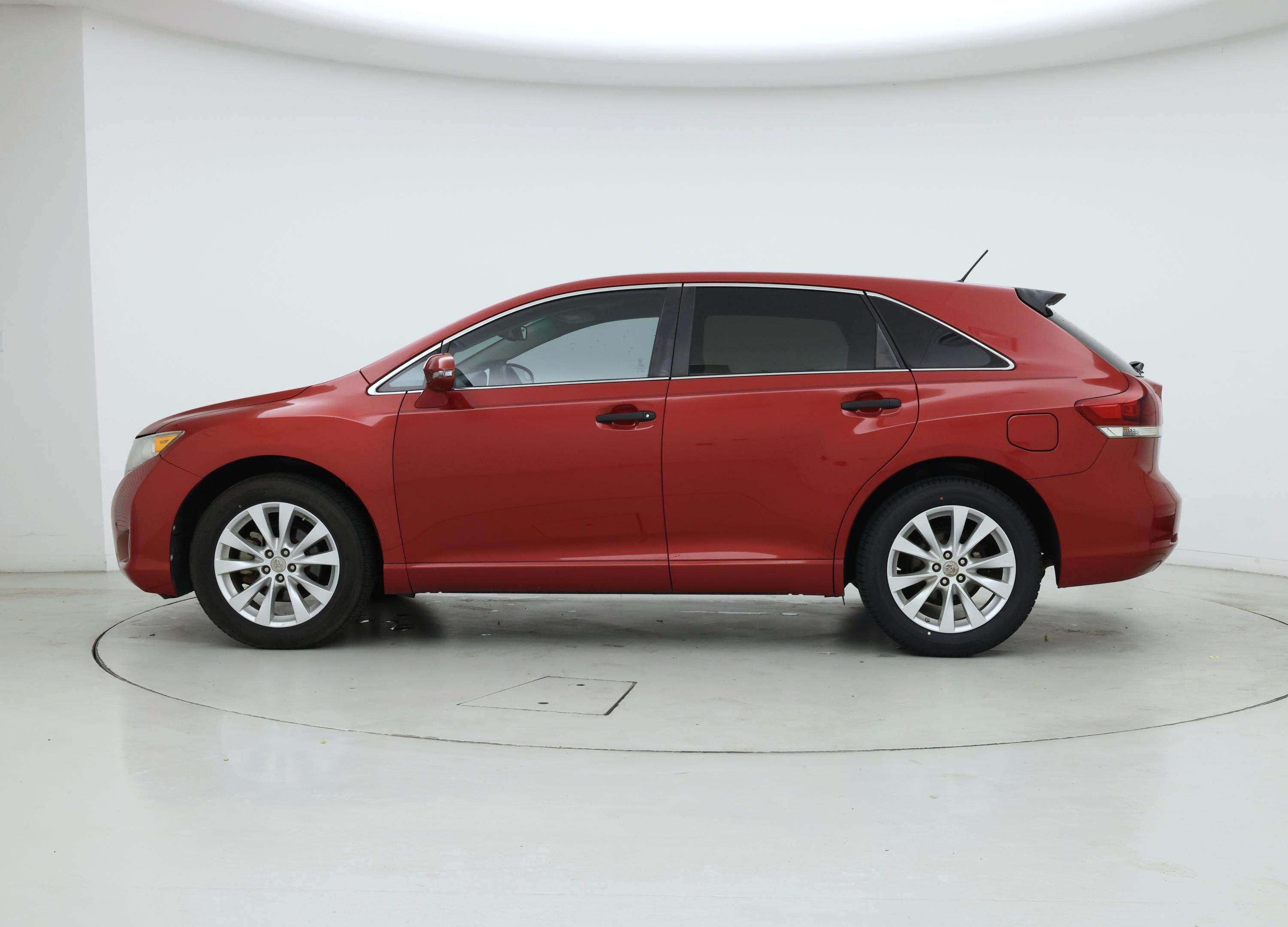 Thumbnail: 2013 Toyota Venza - 3