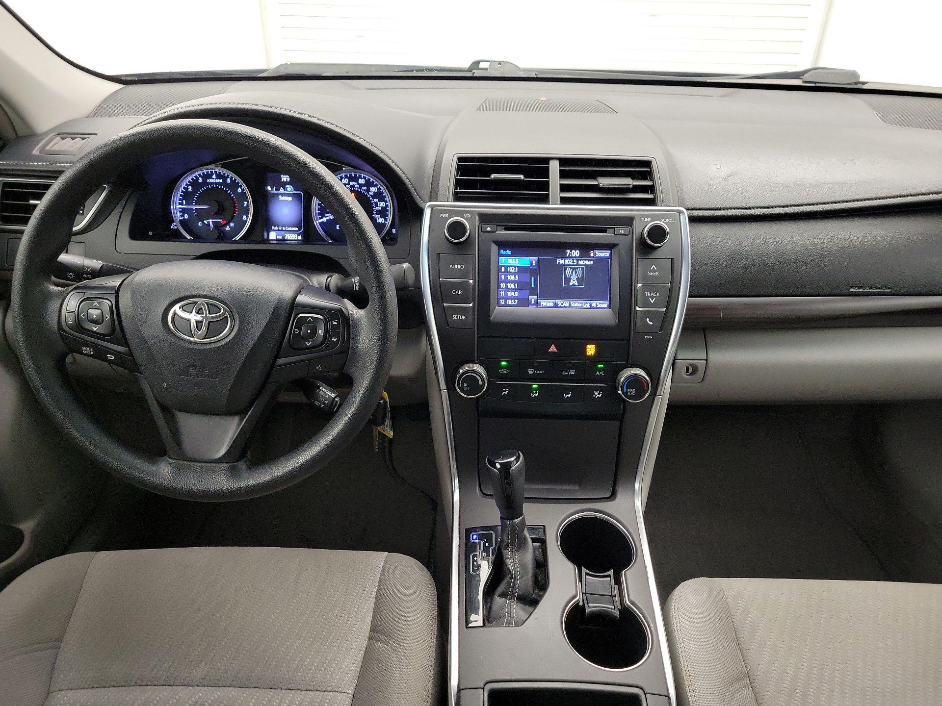 Thumbnail: 2016 Toyota Camry - 9