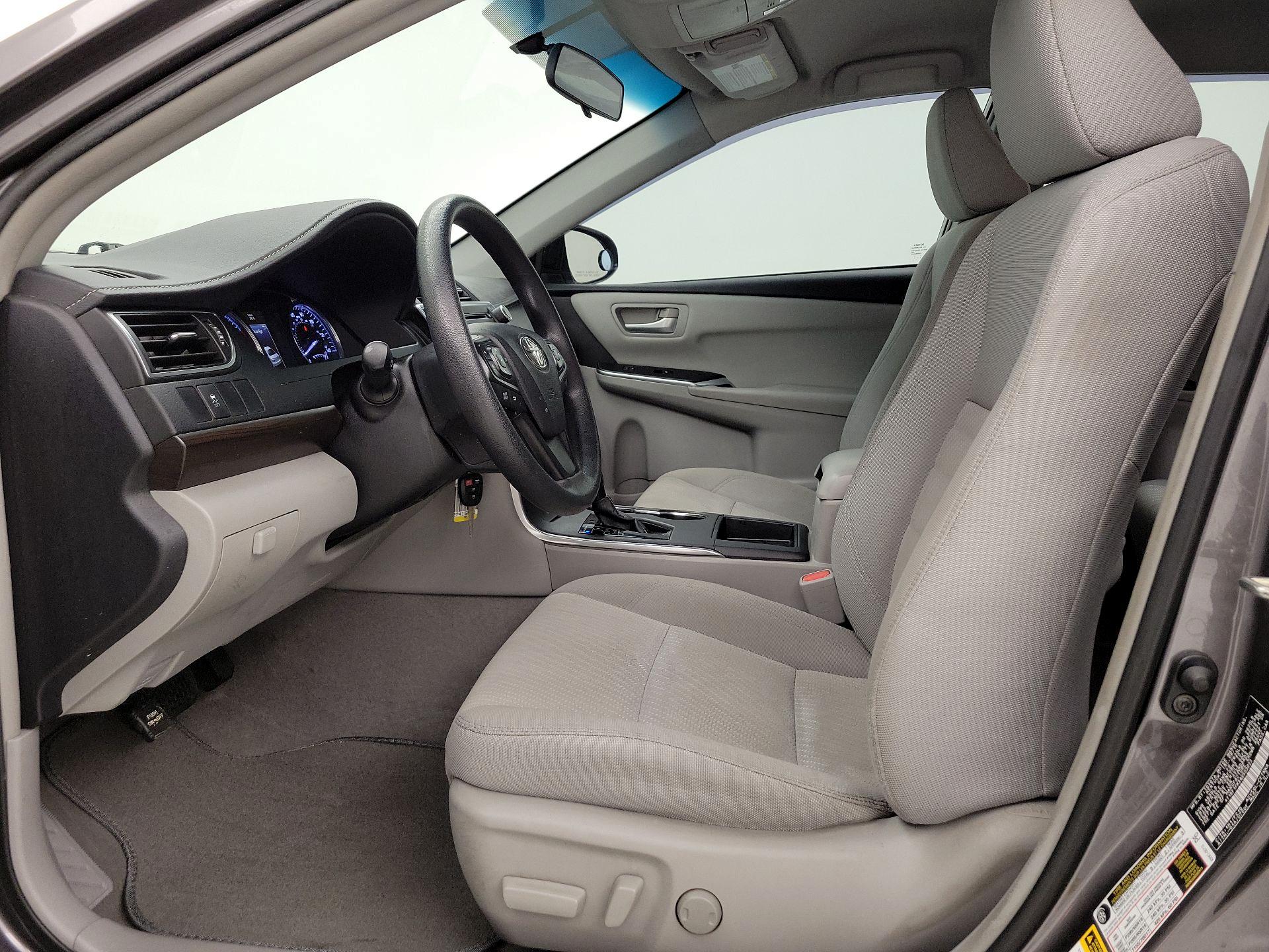 Thumbnail: 2016 Toyota Camry - 11
