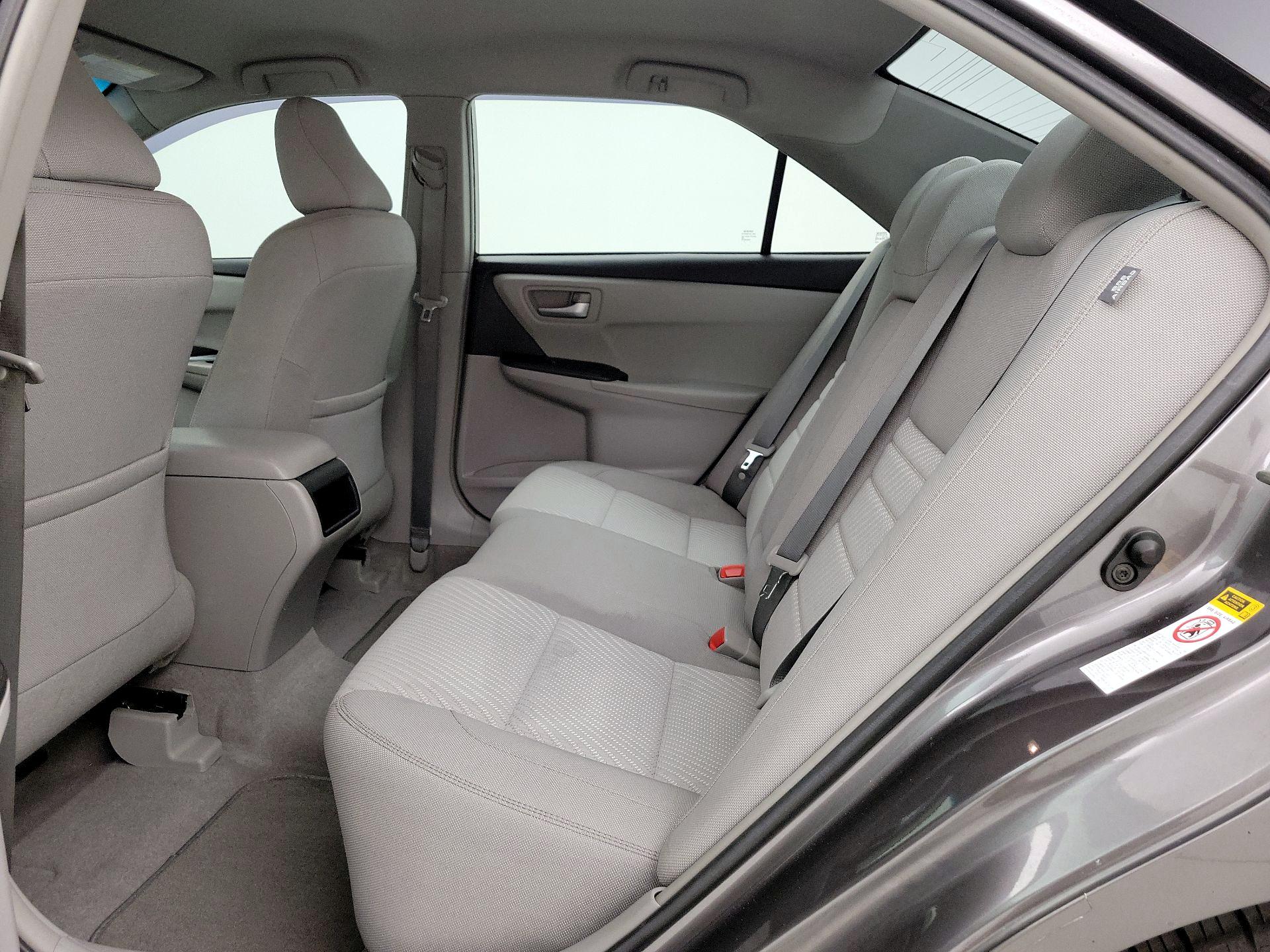 Thumbnail: 2016 Toyota Camry - 19