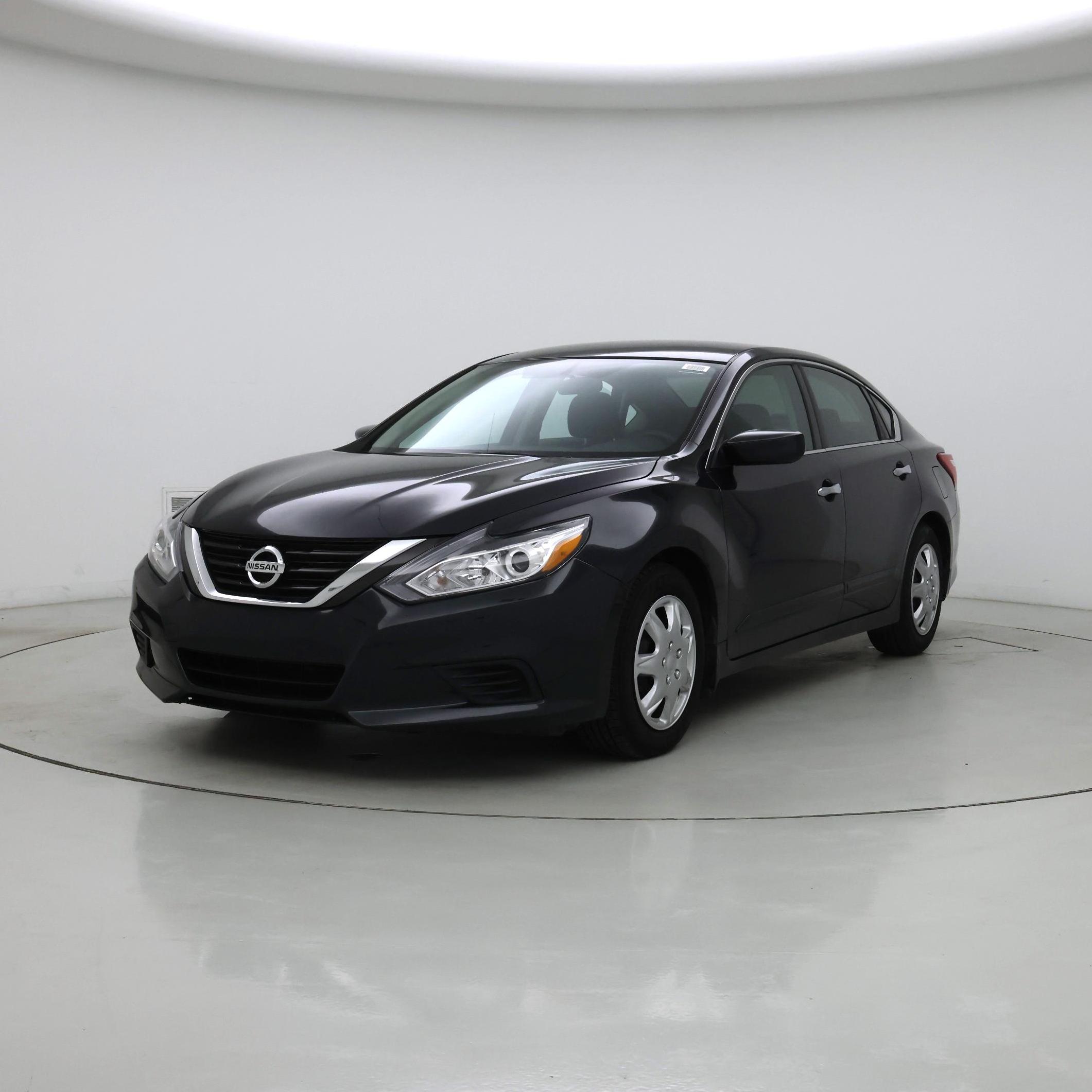 Thumbnail: 2017 Nissan Altima - 4