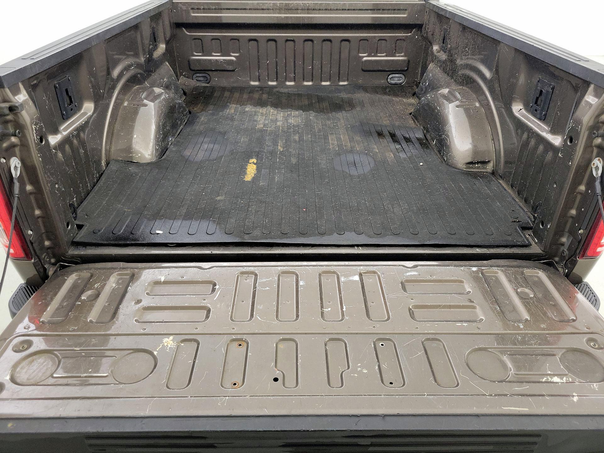 Thumbnail: 2016 Ford F-150 - 19
