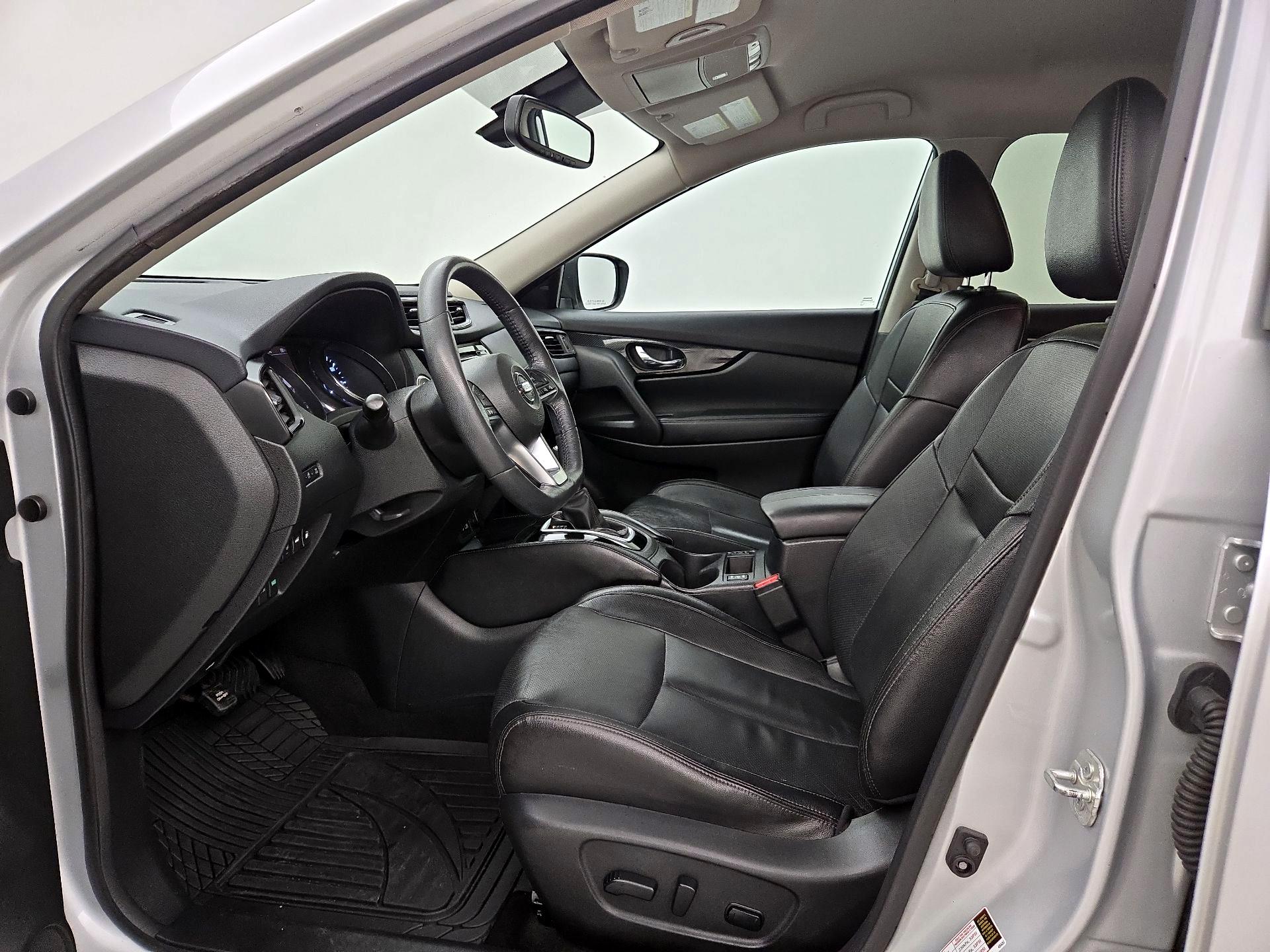 Thumbnail: 2018 Nissan Rogue - 11
