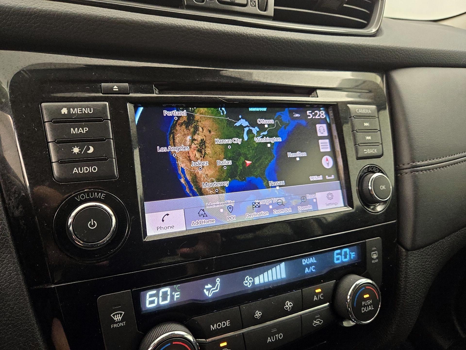 Thumbnail: 2018 Nissan Rogue - 14