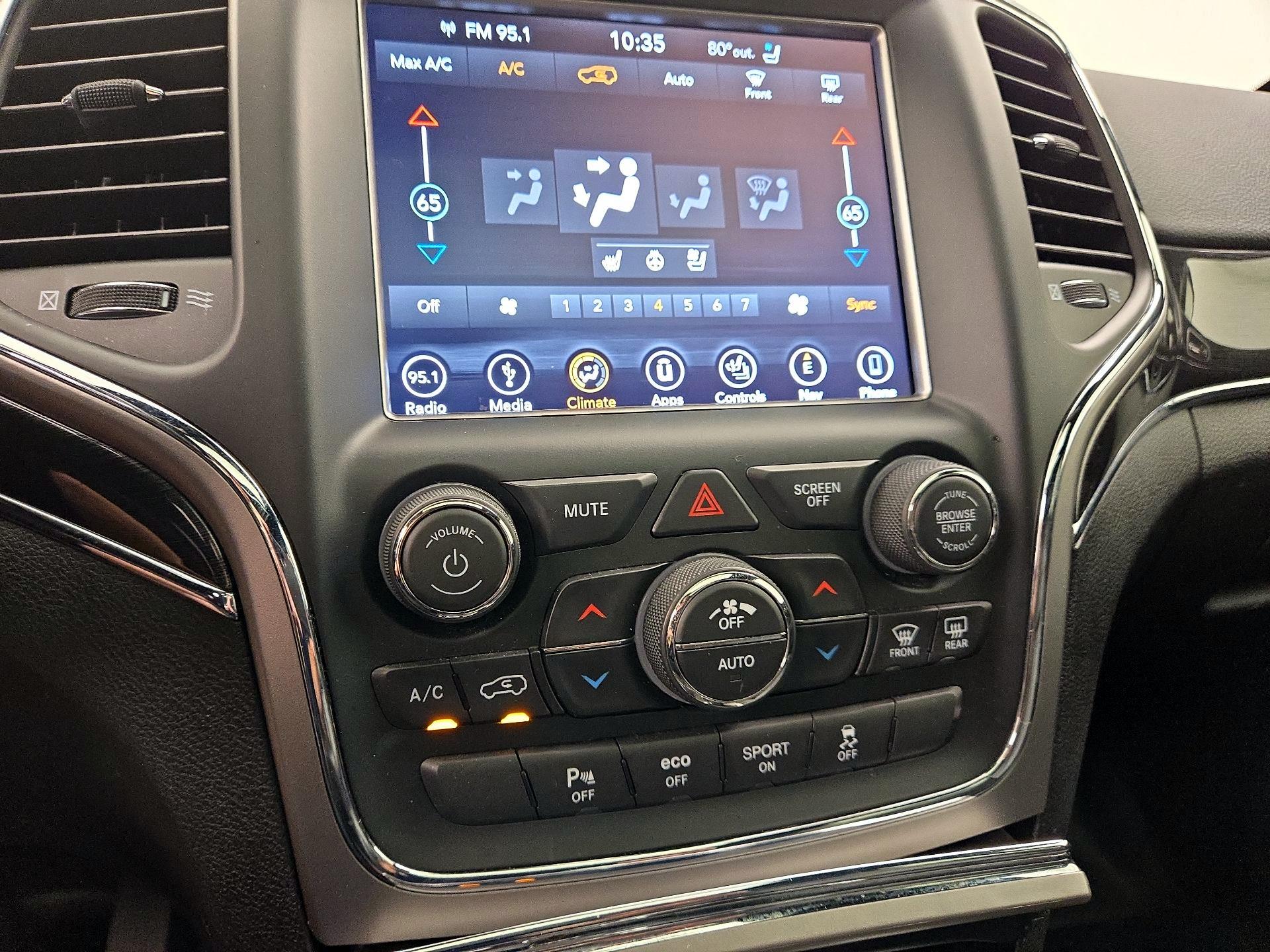 Thumbnail: 2018 Jeep Grand Cherokee - 17