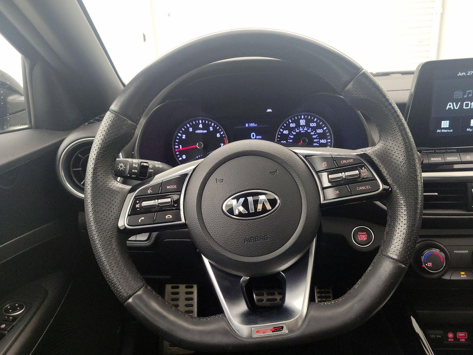 Thumbnail: 2020 Kia Forte - 10