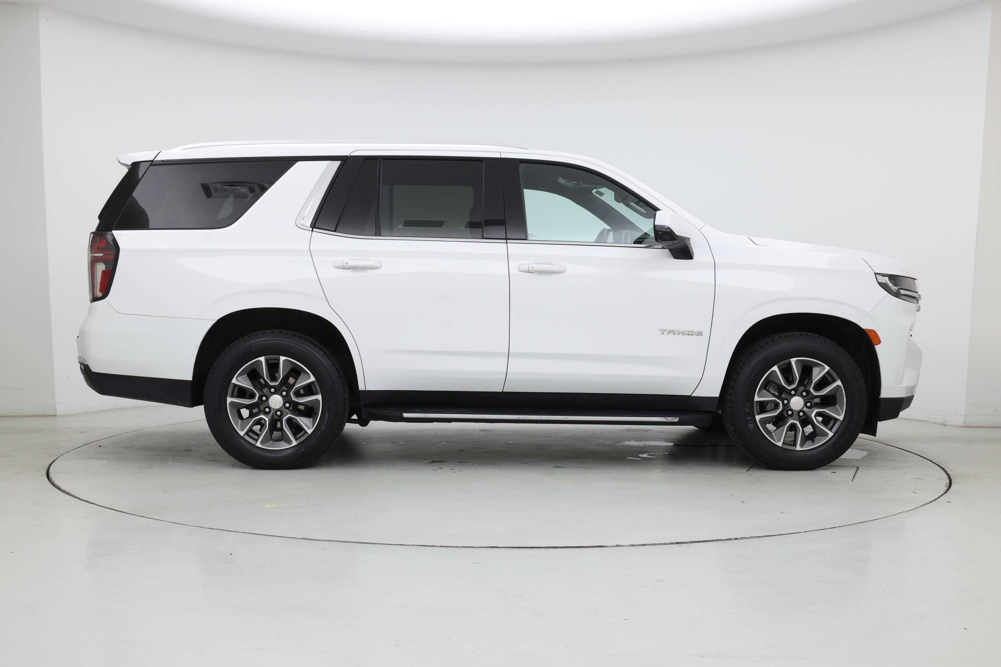 Thumbnail: 2023 Chevrolet Tahoe - 7