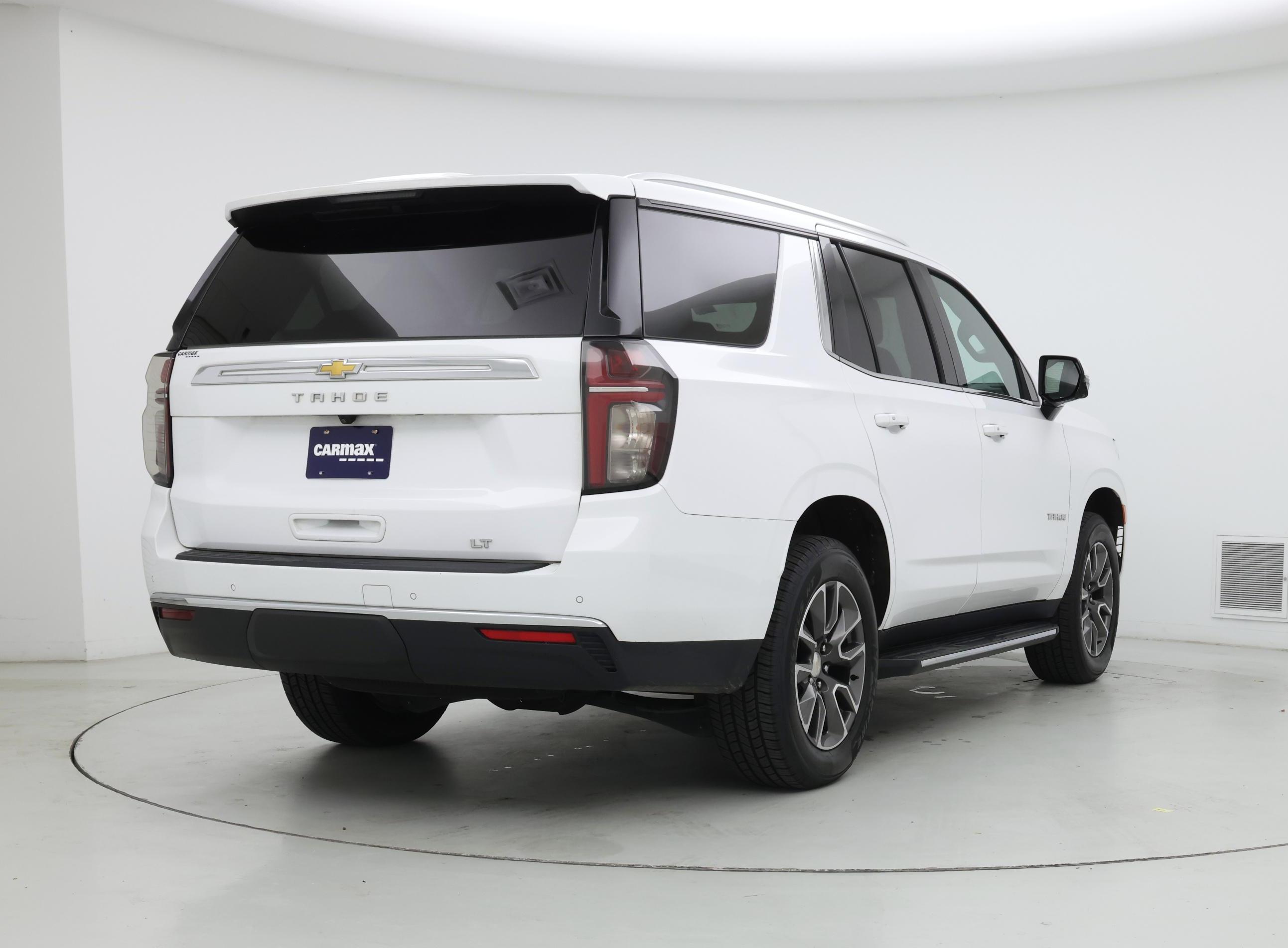 Thumbnail: 2023 Chevrolet Tahoe - 8