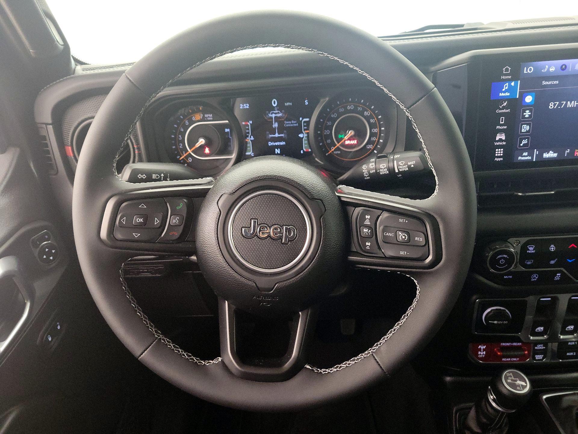 Thumbnail: 2025 Jeep Wrangler - 10
