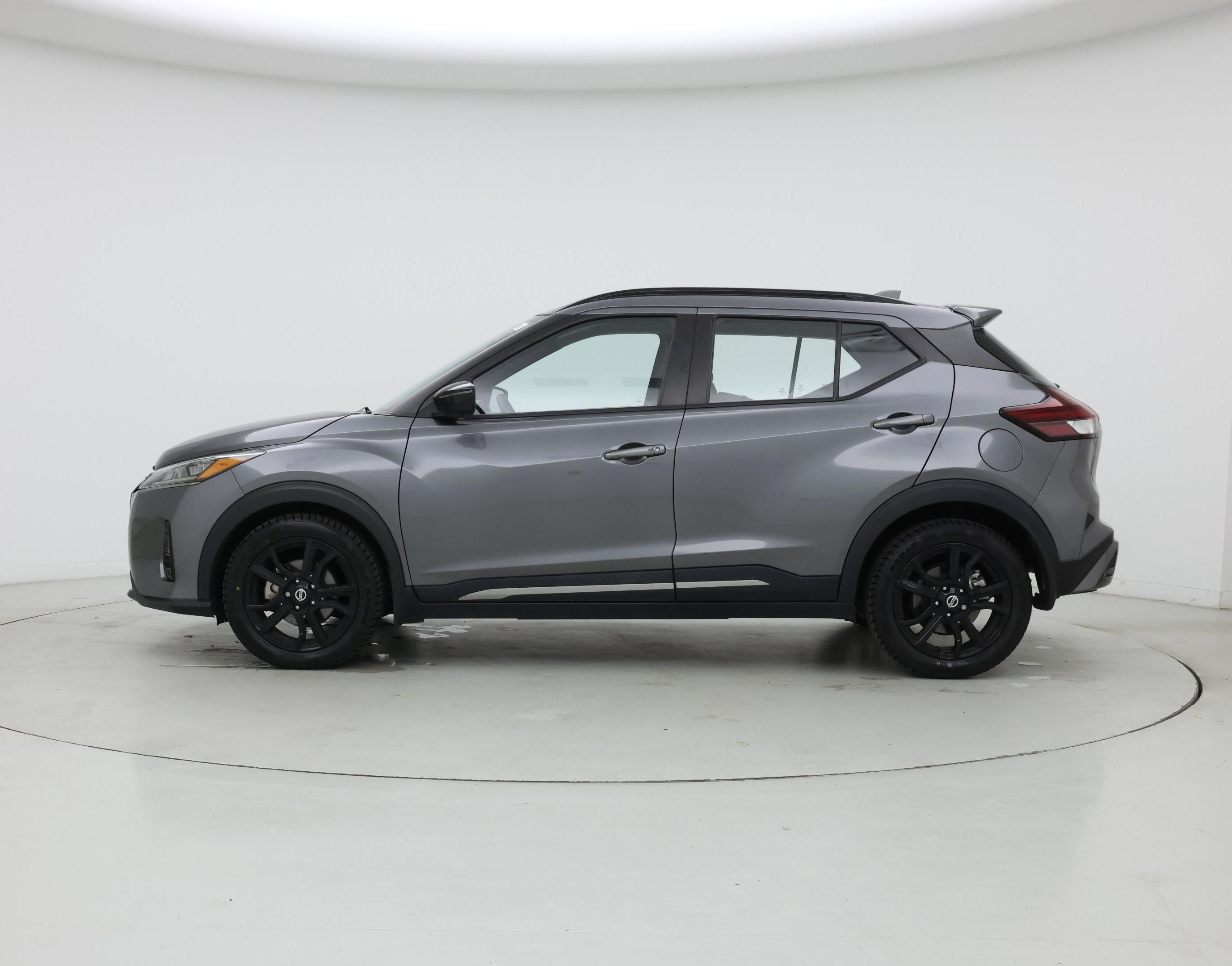Thumbnail: 2021 Nissan Kicks - 3