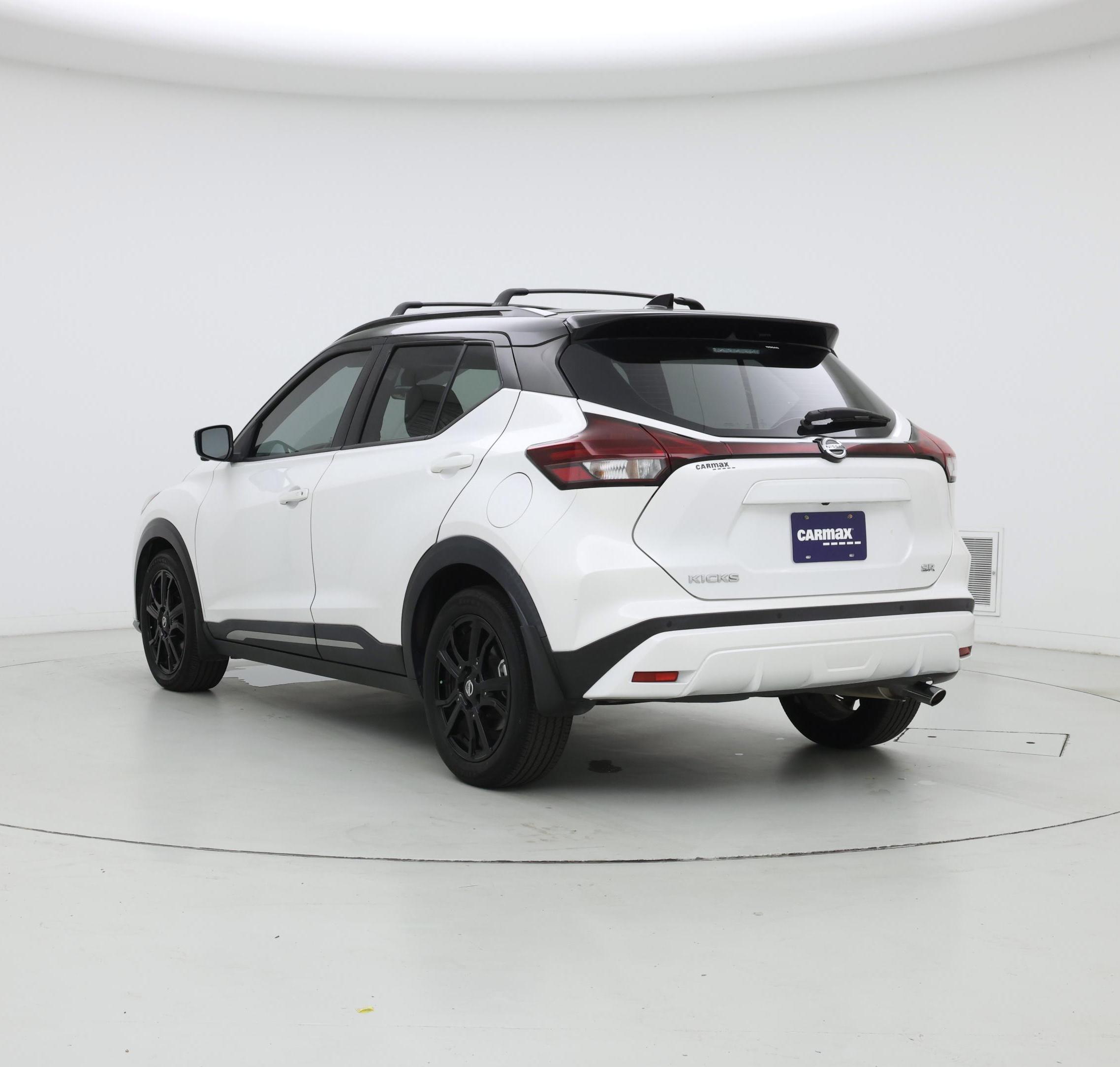 Thumbnail: 2021 Nissan Kicks - 2