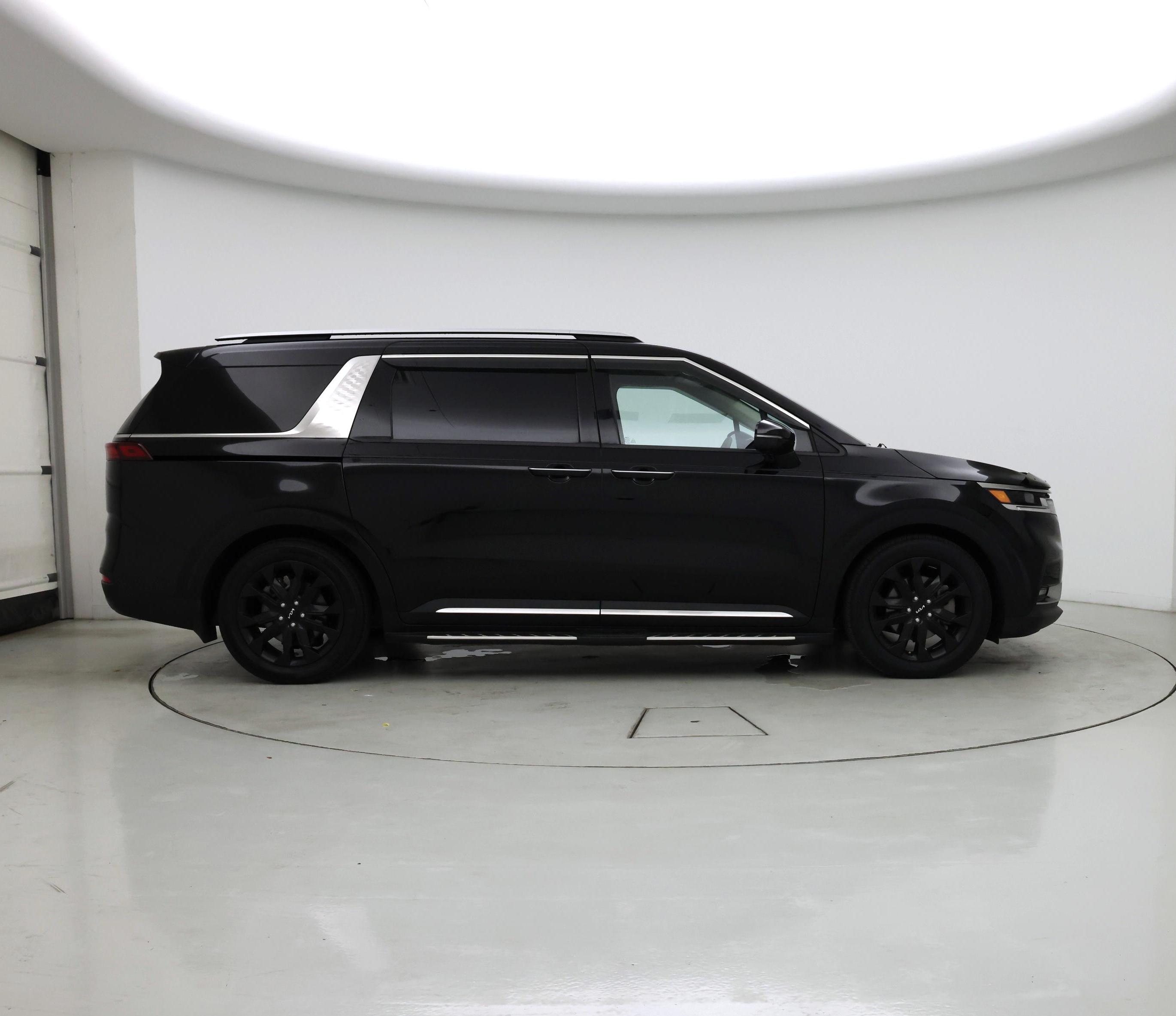 Thumbnail: 2023 Kia Carnival - 7