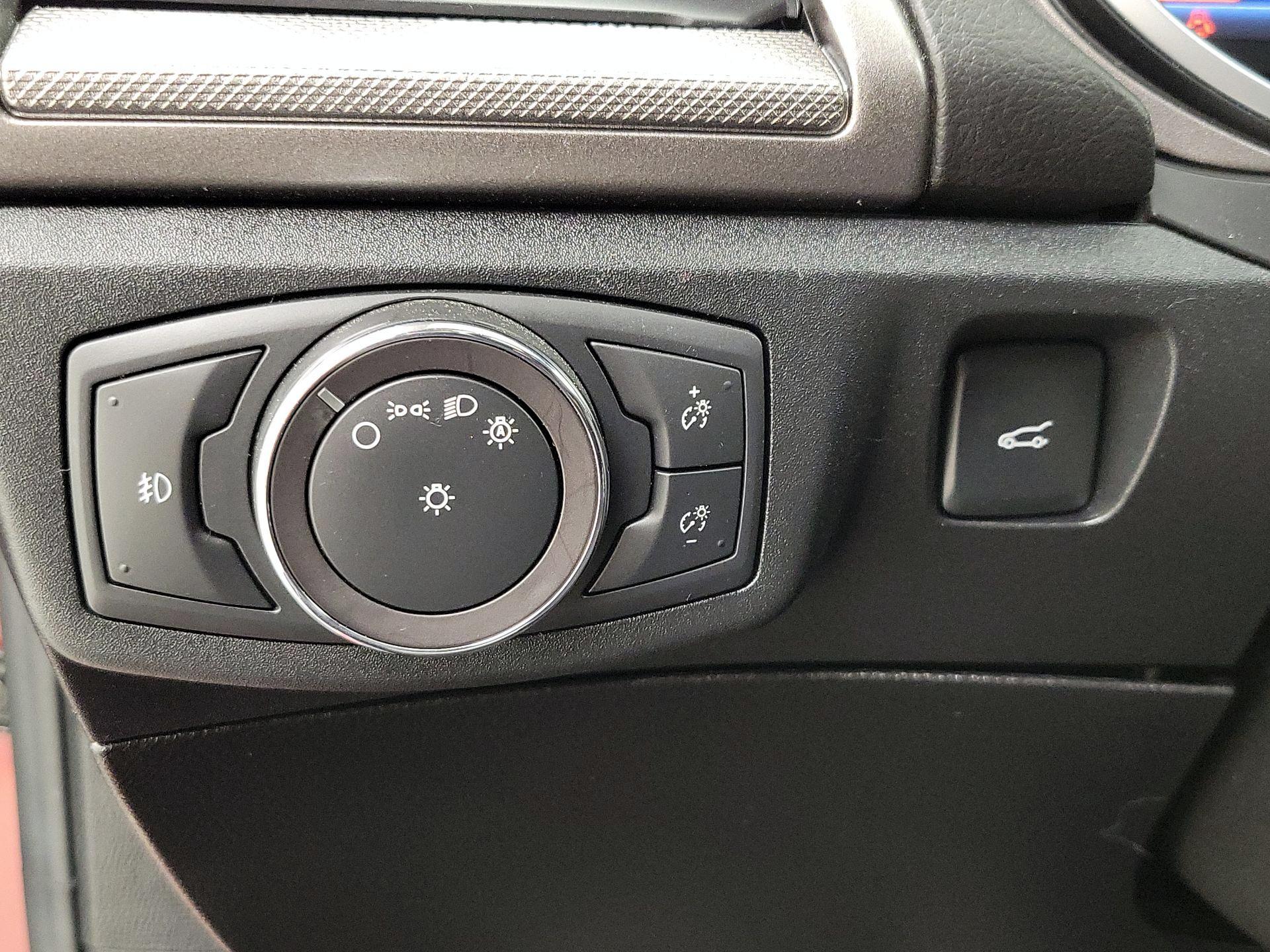 Thumbnail: 2019 Ford Fusion - 13