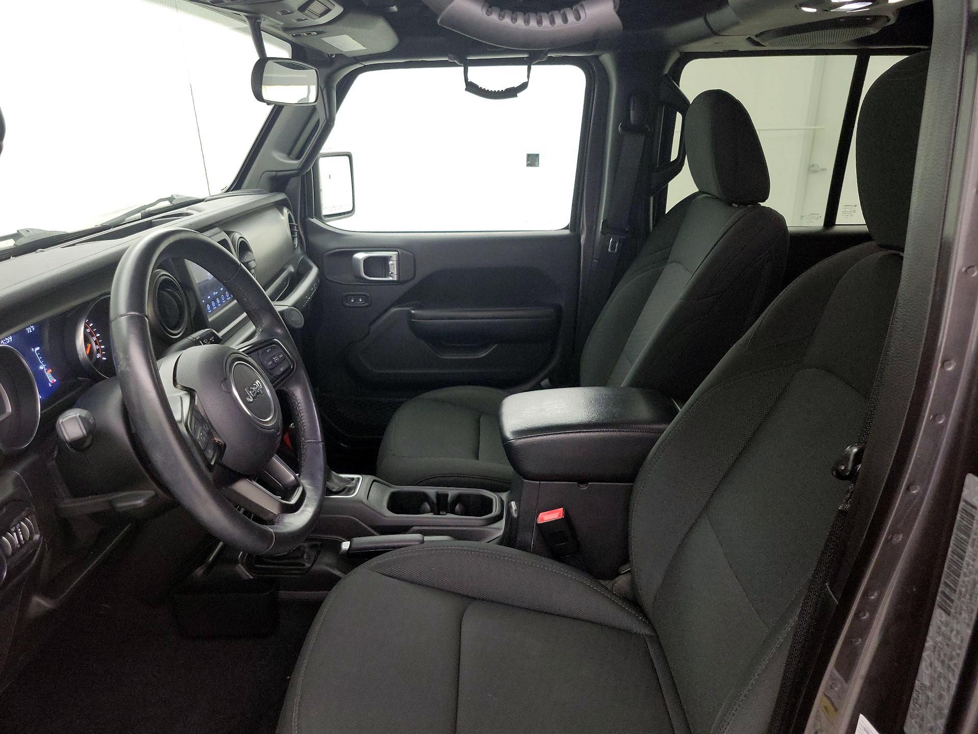 Thumbnail: 2019 Jeep Wrangler - 11