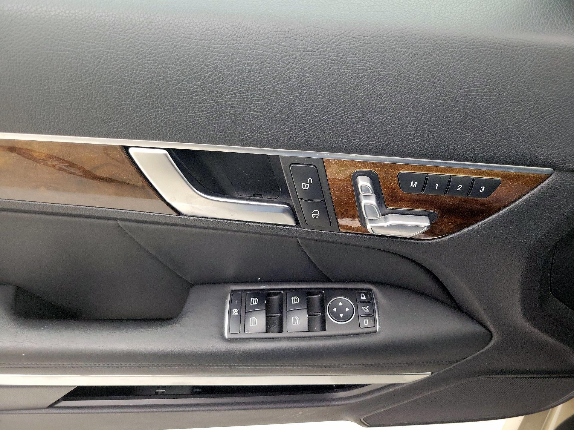 Thumbnail: 2017 Mercedes-Benz E-Class - 12