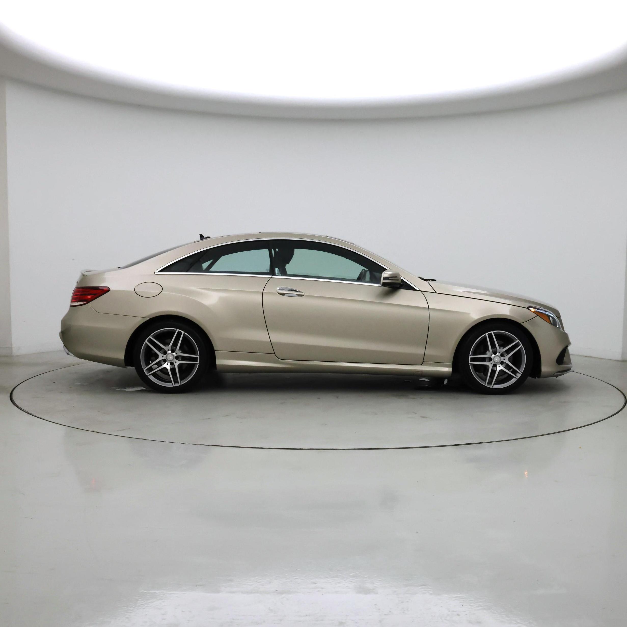 Thumbnail: 2017 Mercedes-Benz E-Class - 7