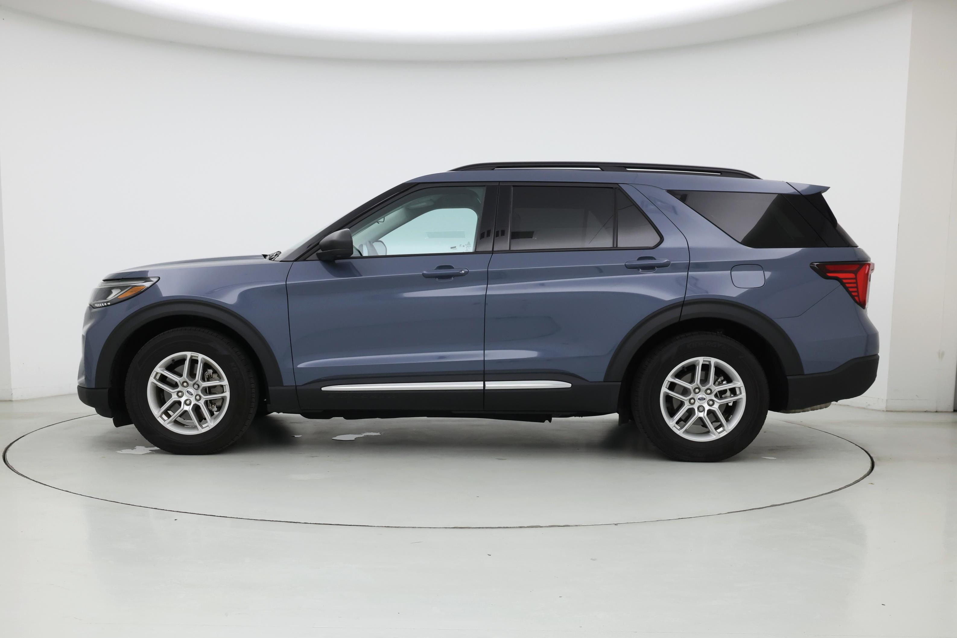 Thumbnail: 2025 Ford Explorer - 3