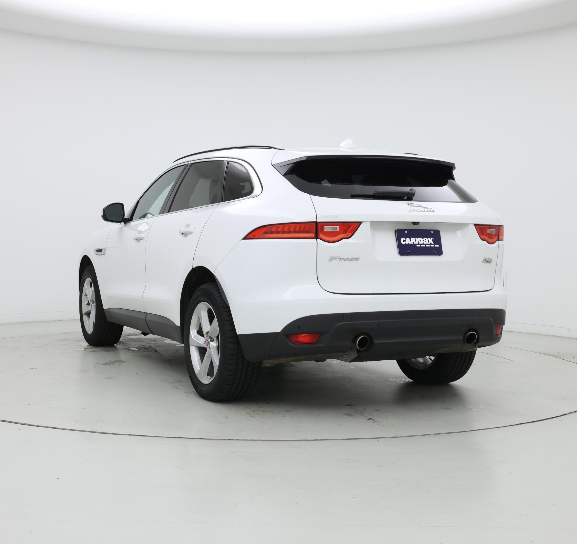 Thumbnail: 2019 Jaguar F-Pace - 2
