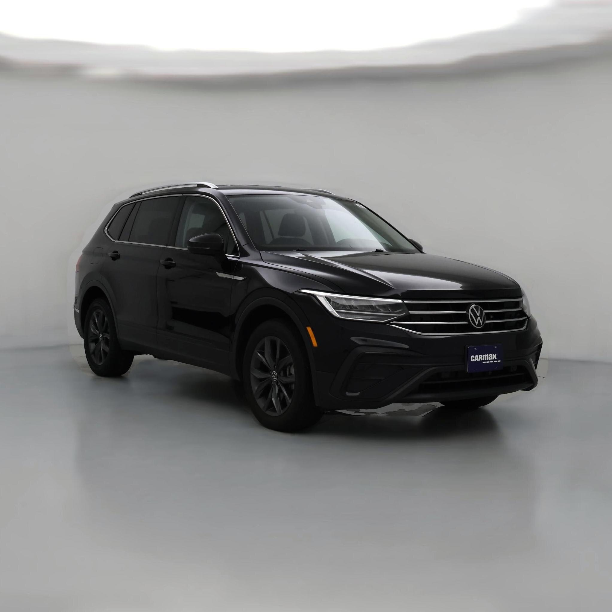 Thumbnail: 2023 Volkswagen Tiguan - 1