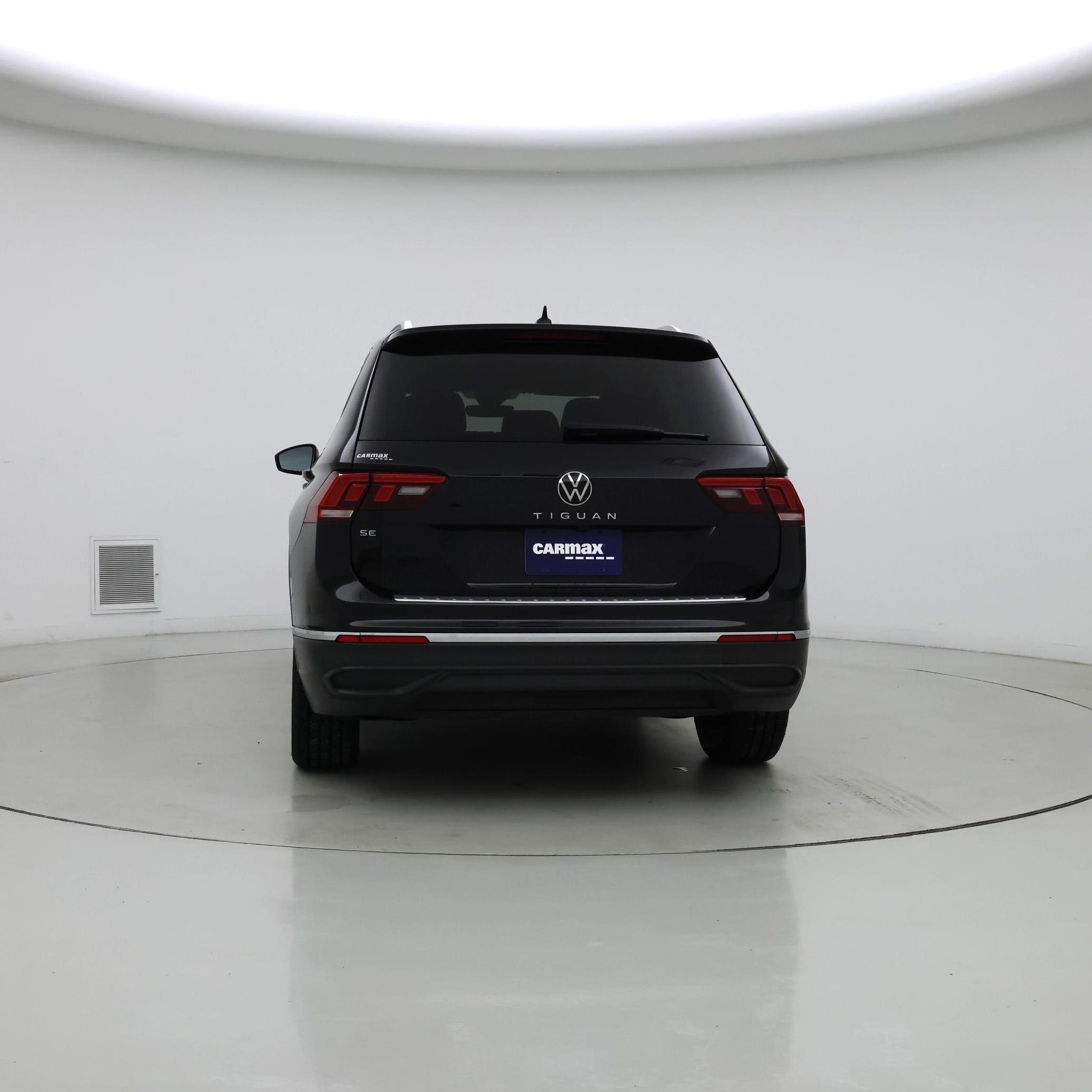 Thumbnail: 2023 Volkswagen Tiguan - 6