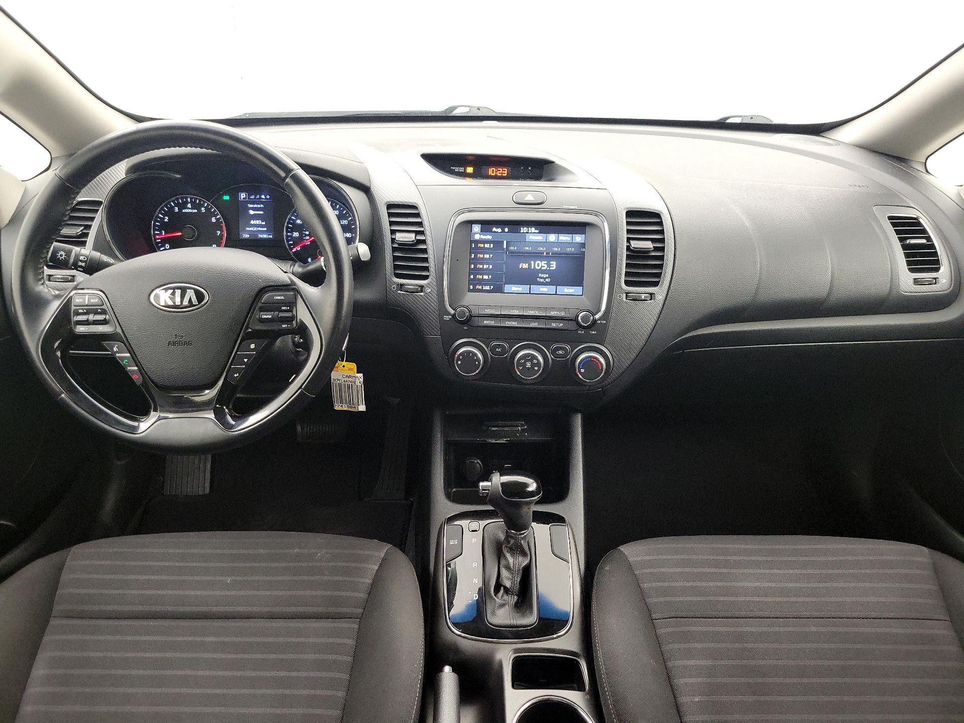 Thumbnail: 2017 Kia Forte - 9