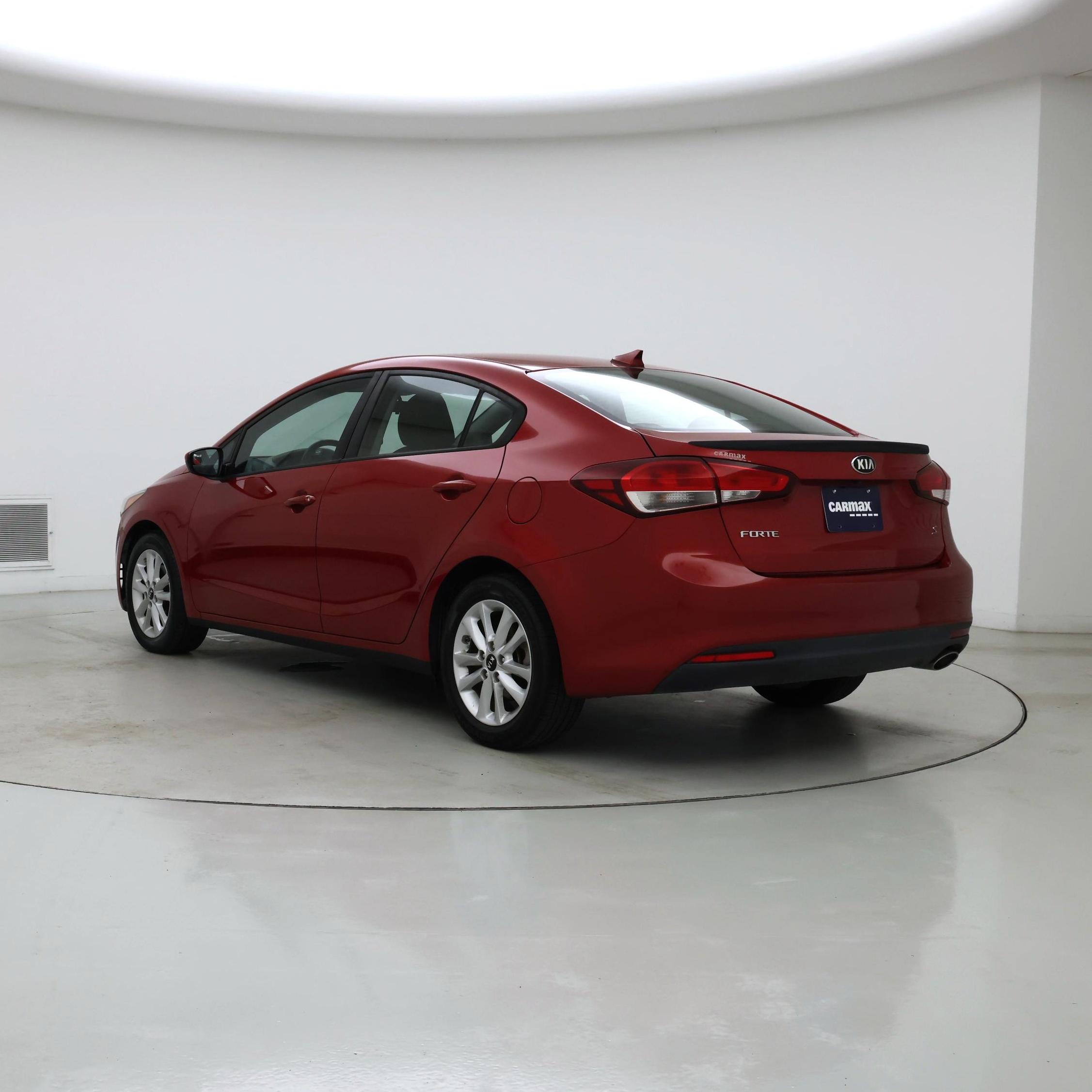 Thumbnail: 2017 Kia Forte - 2