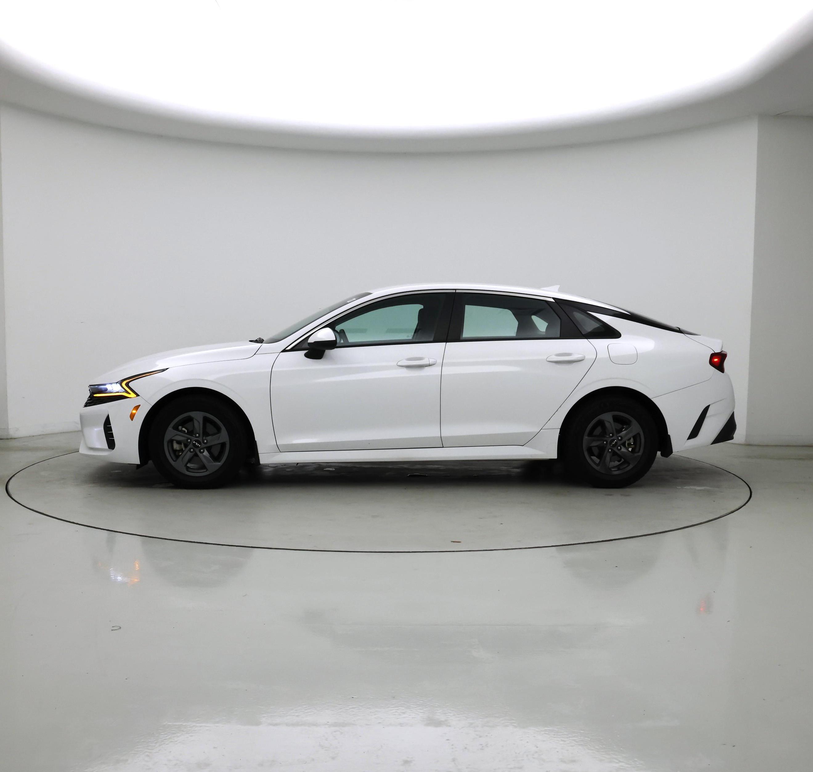Thumbnail: 2022 Kia K5 - 3