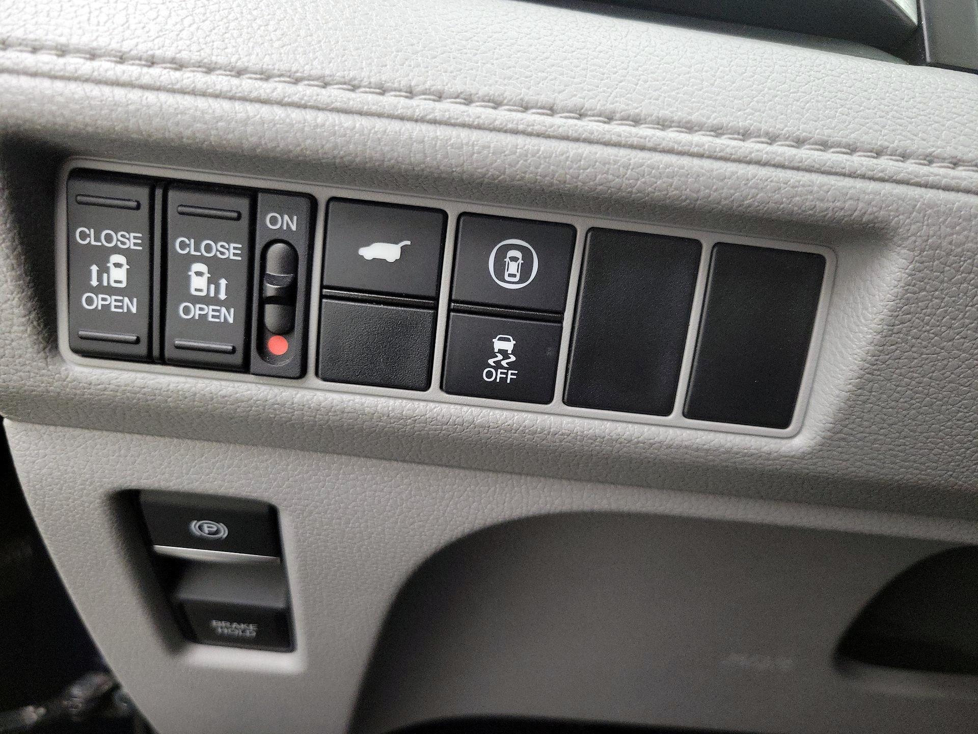 Thumbnail: 2021 Honda Odyssey - 13