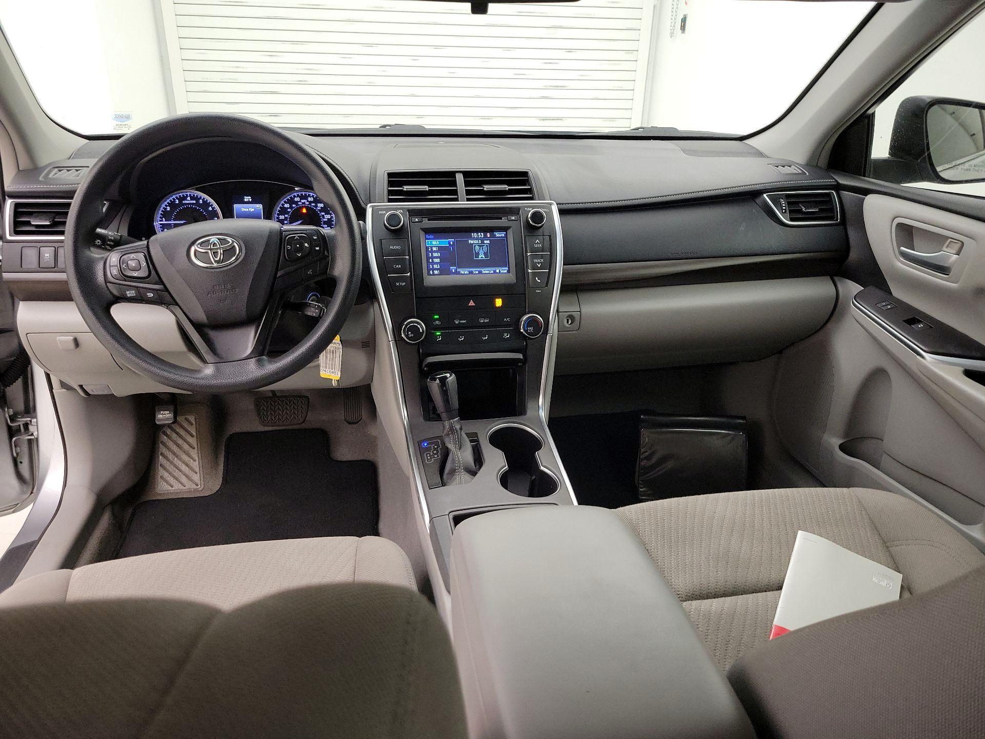 Thumbnail: 2016 Toyota Camry - 9