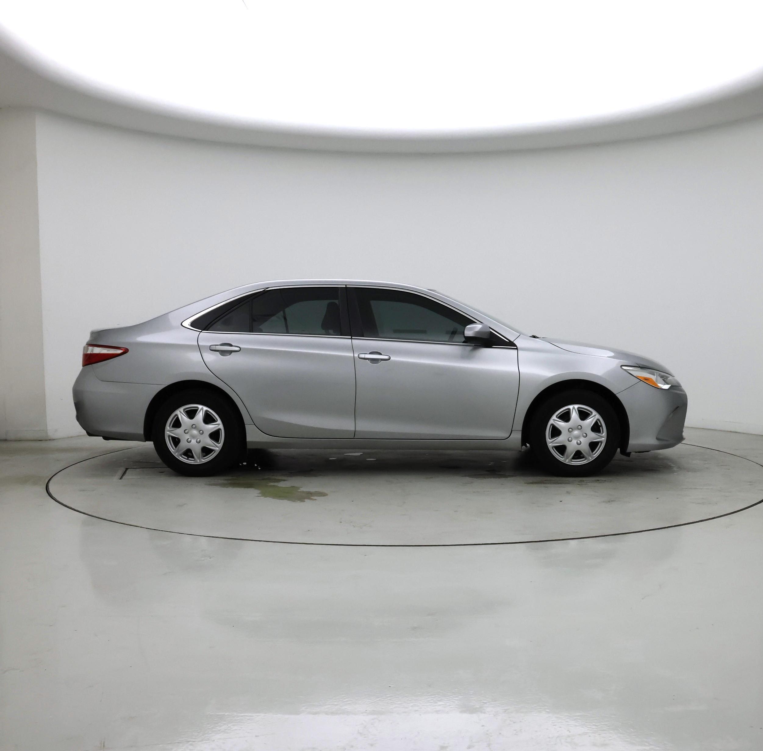 Thumbnail: 2016 Toyota Camry - 7