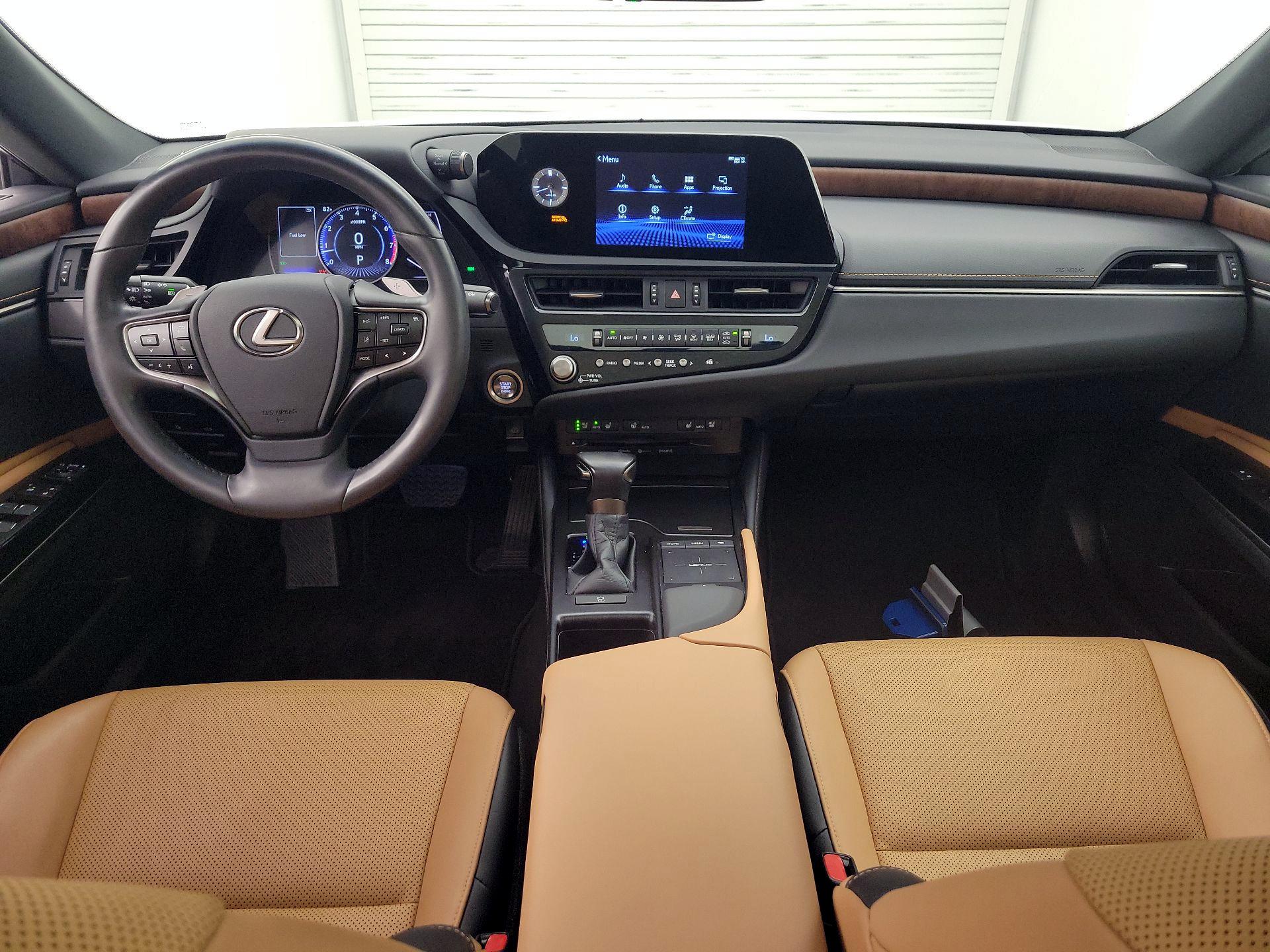 Thumbnail: 2022 Lexus ES - 9