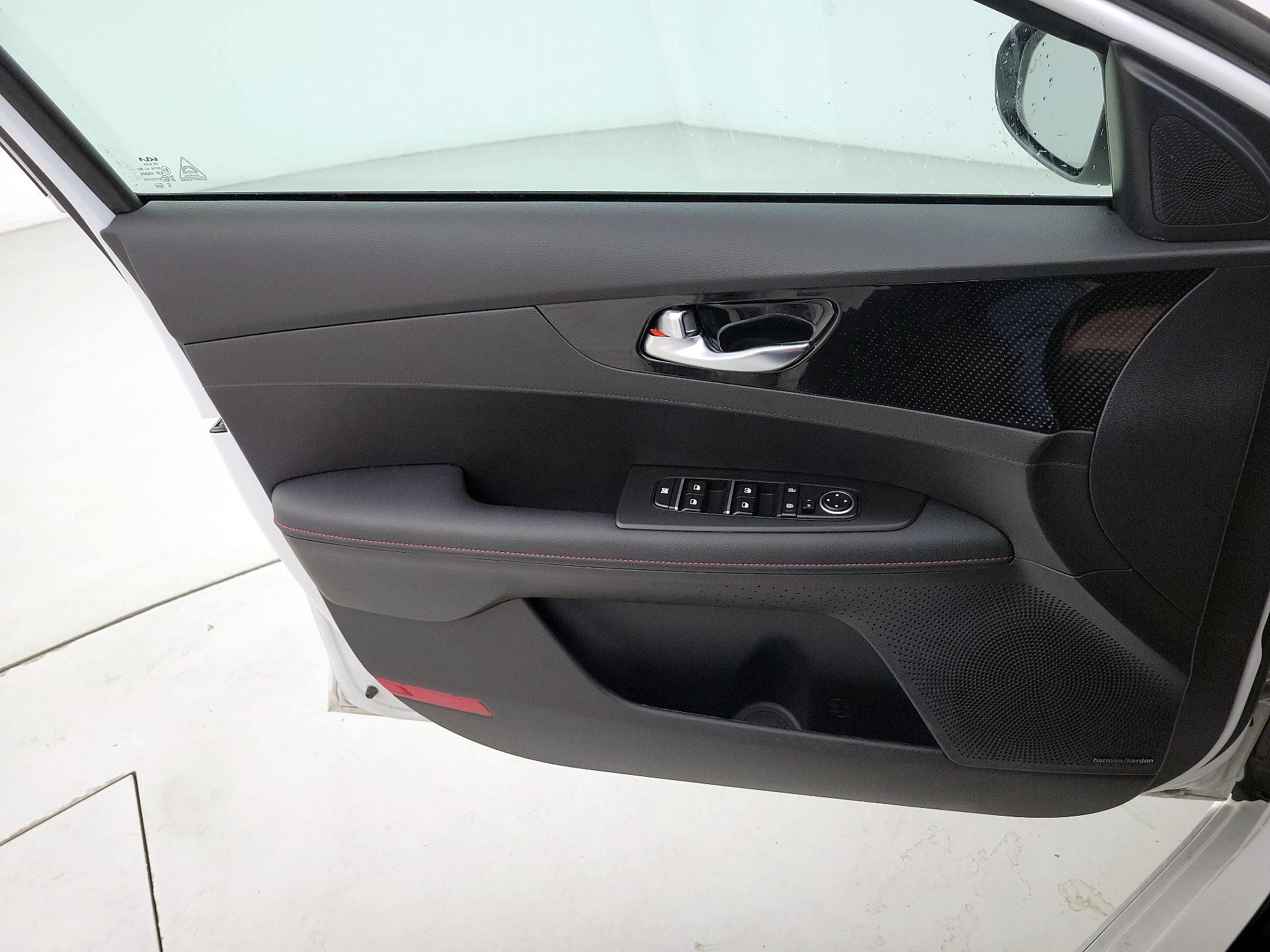 Thumbnail: 2024 Kia Forte - 12