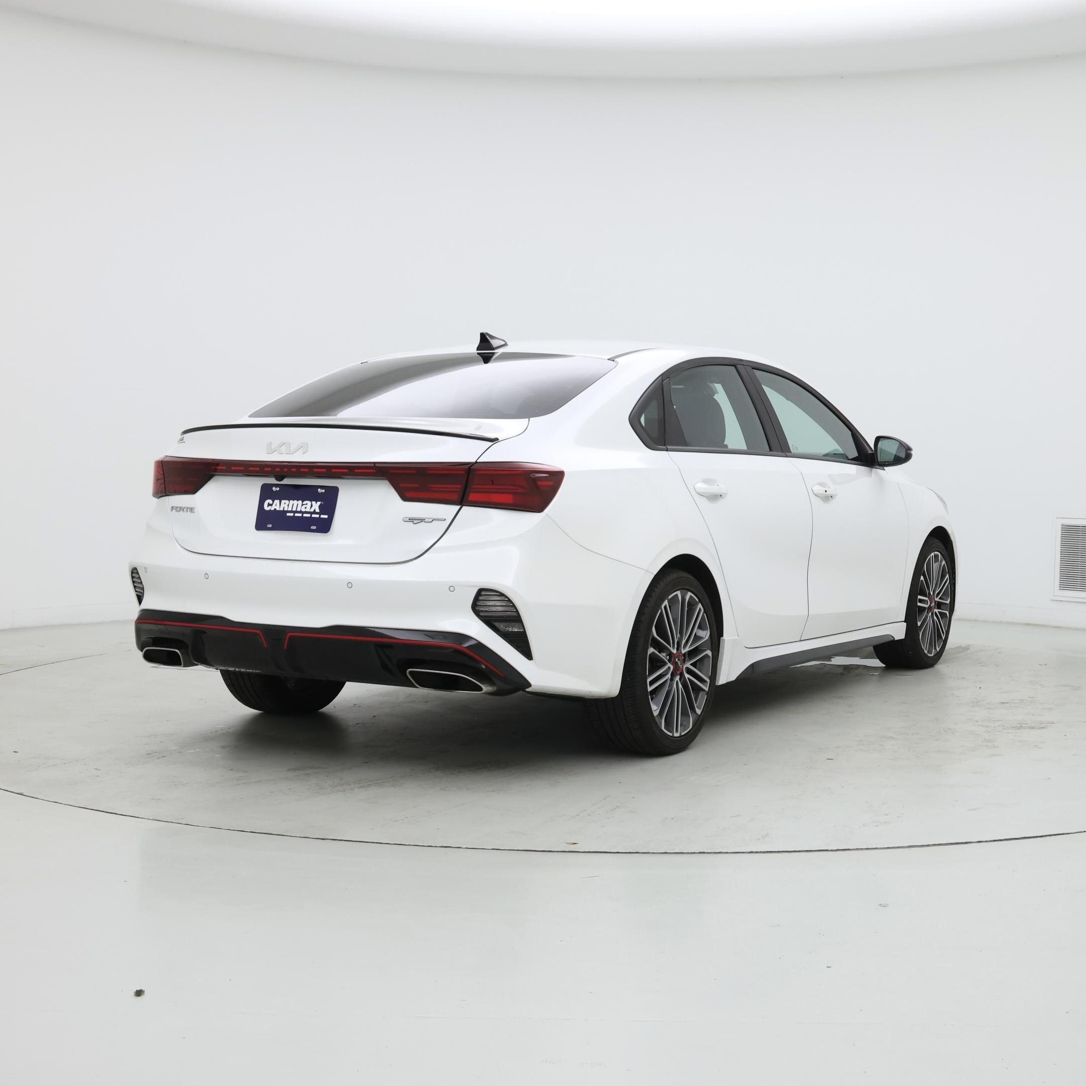 Thumbnail: 2024 Kia Forte - 8