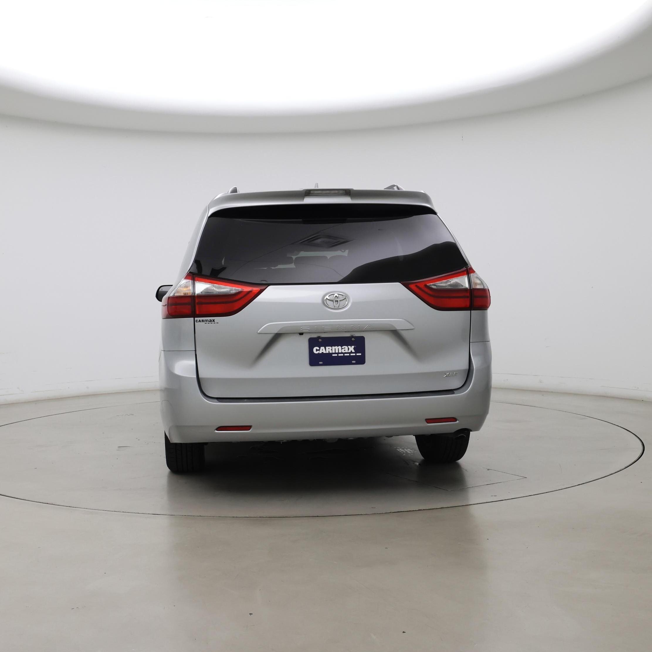 Thumbnail: 2020 Toyota Sienna - 6