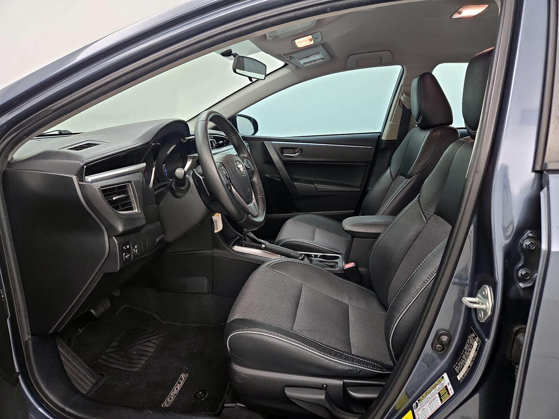 Thumbnail: 2015 Toyota Corolla - 11
