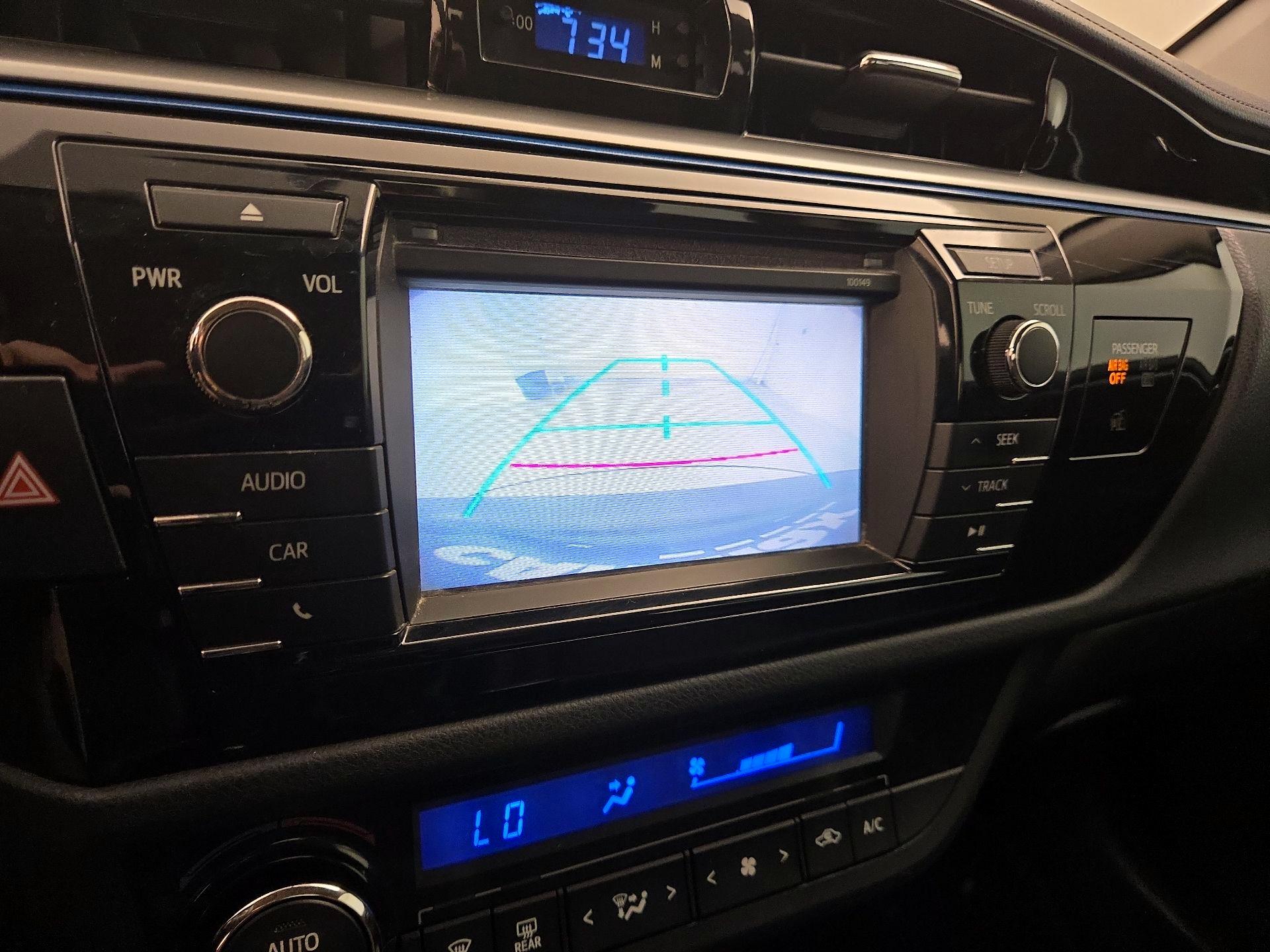 Thumbnail: 2015 Toyota Corolla - 14