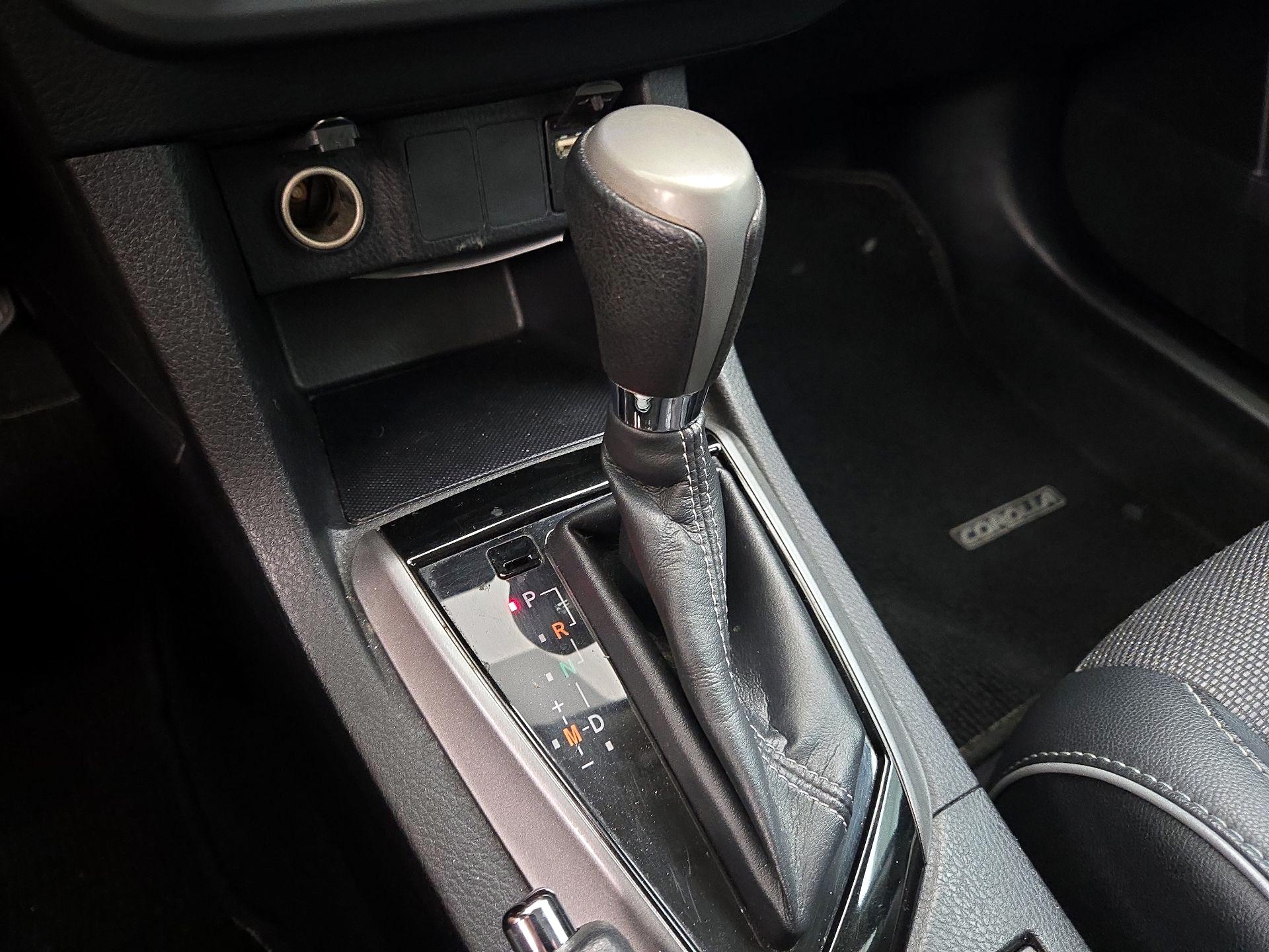 Thumbnail: 2015 Toyota Corolla - 17