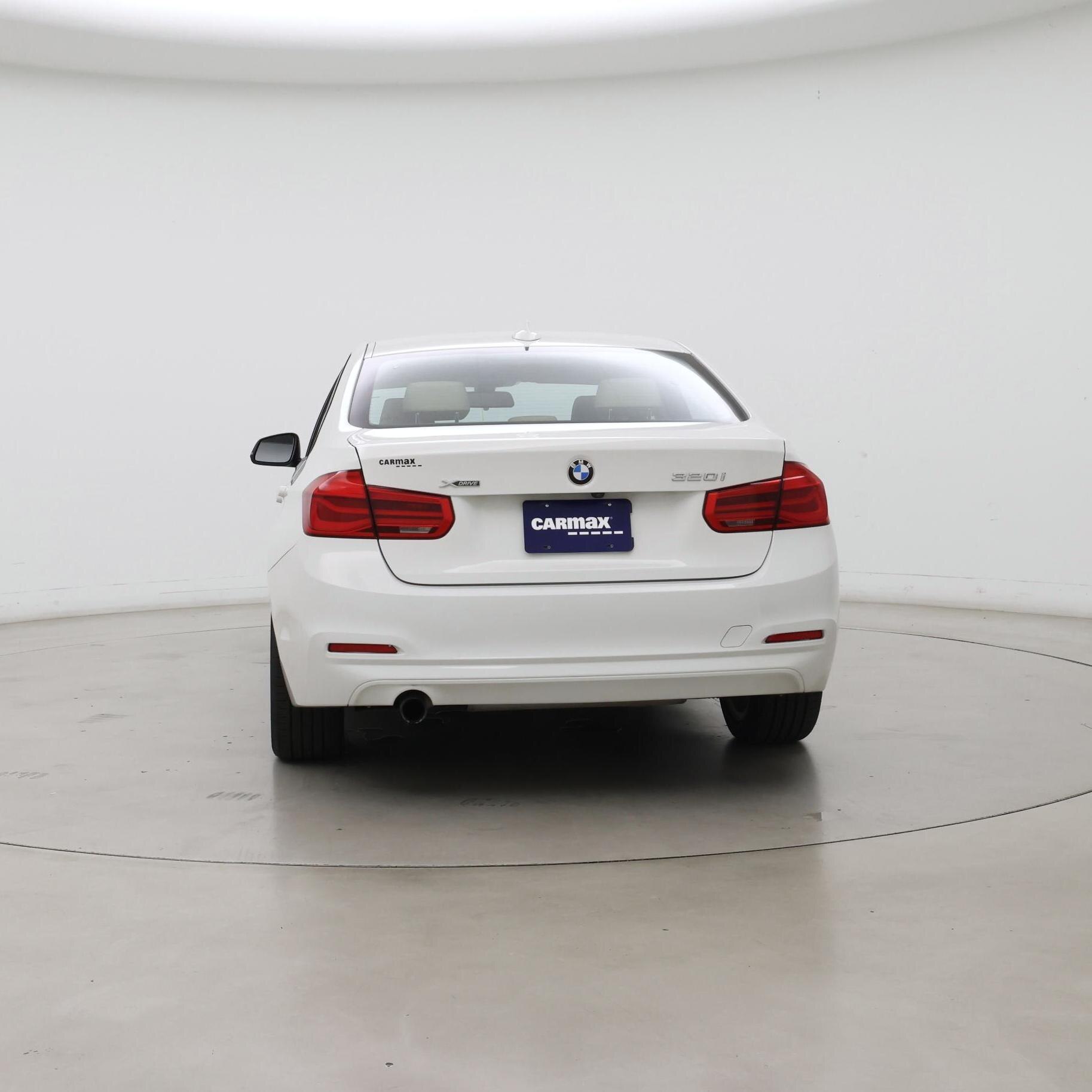 Thumbnail: 2018 BMW 3 Series - 6
