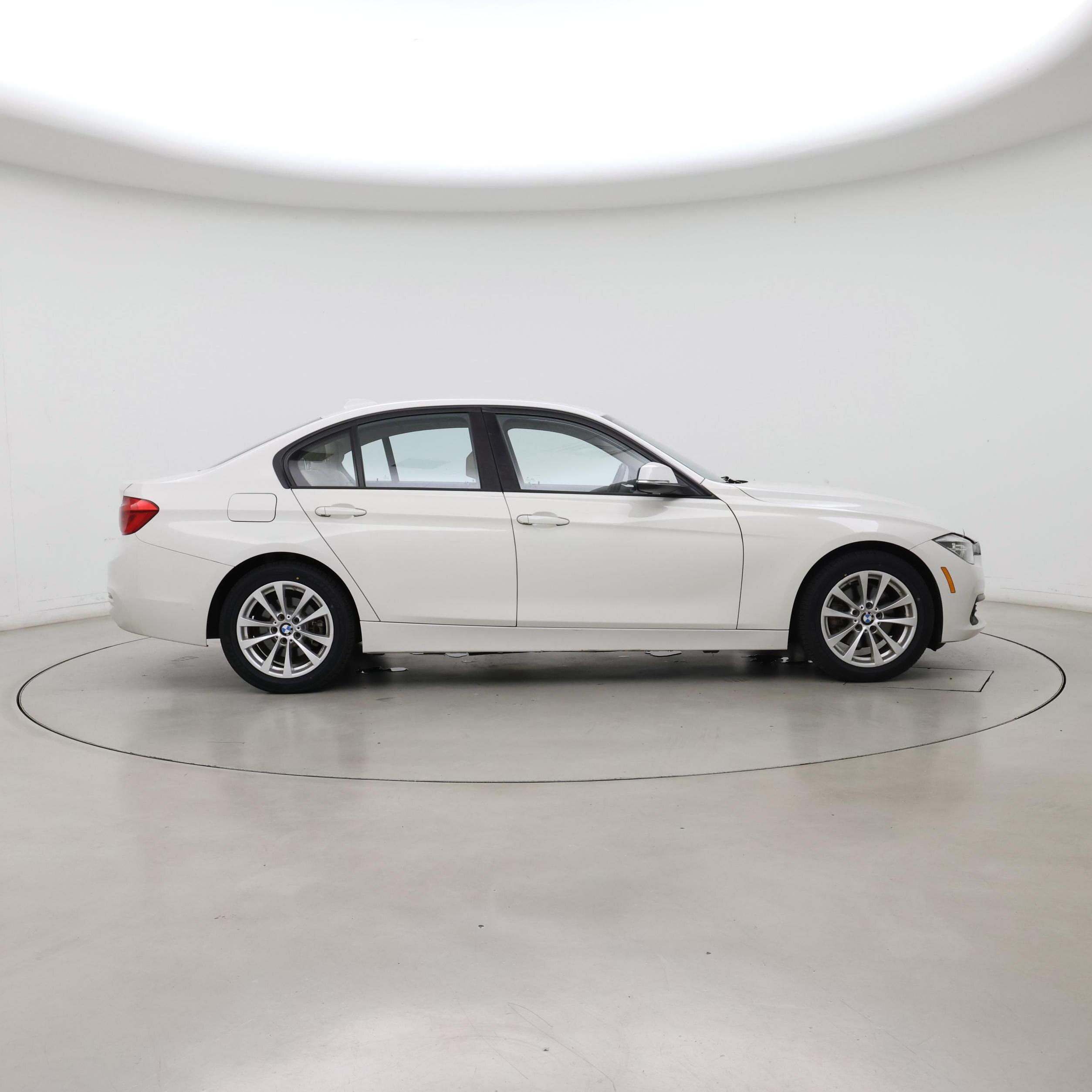 Thumbnail: 2018 BMW 3 Series - 7