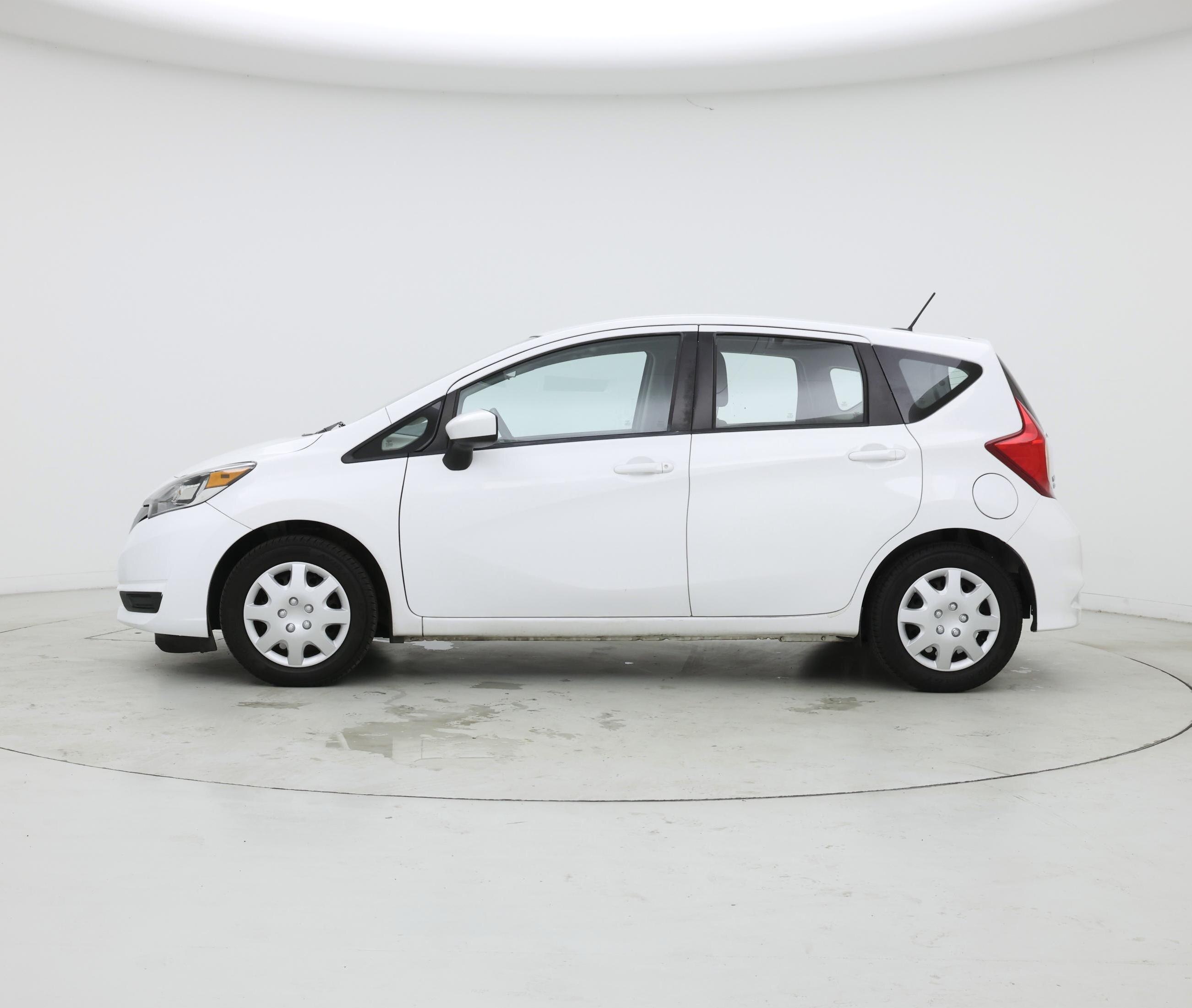 Thumbnail: 2017 Nissan Versa Note - 3