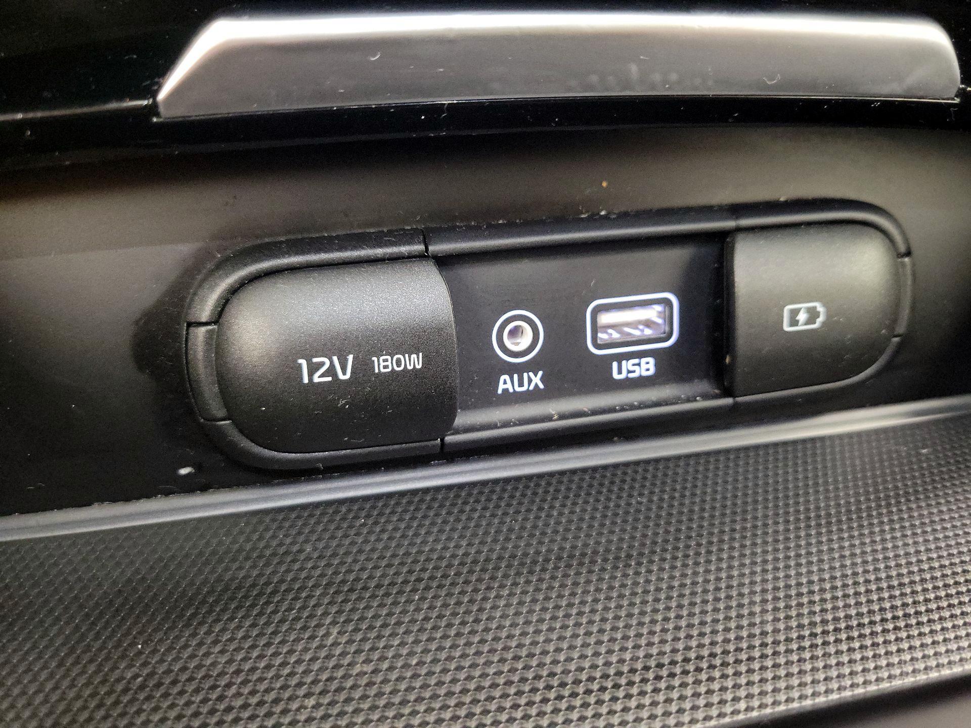 Thumbnail: 2019 Kia Stinger - 19