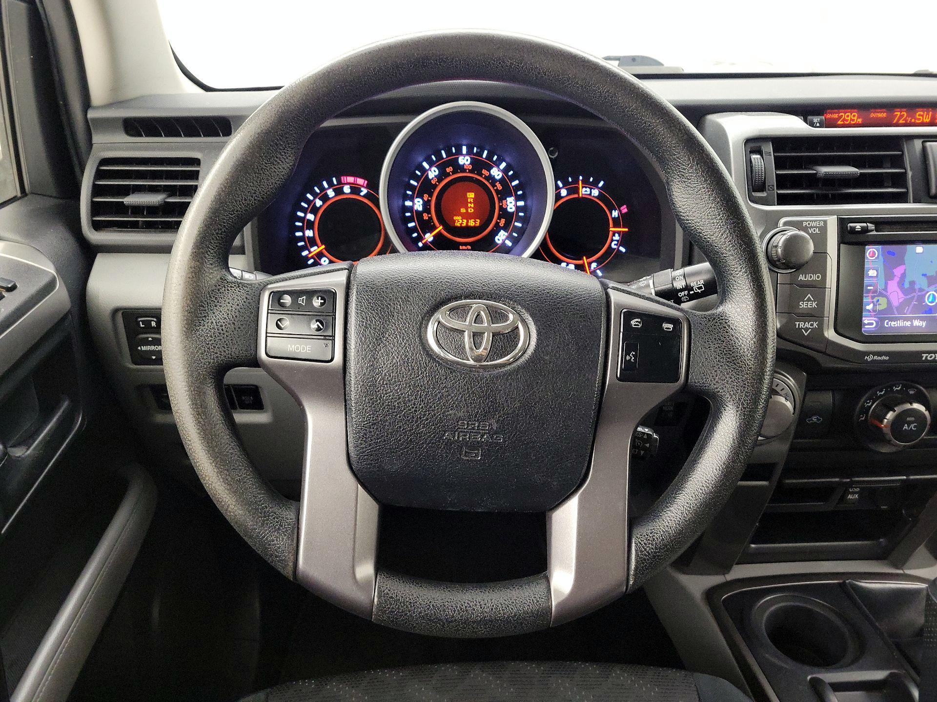Thumbnail: 2013 Toyota 4Runner - 10