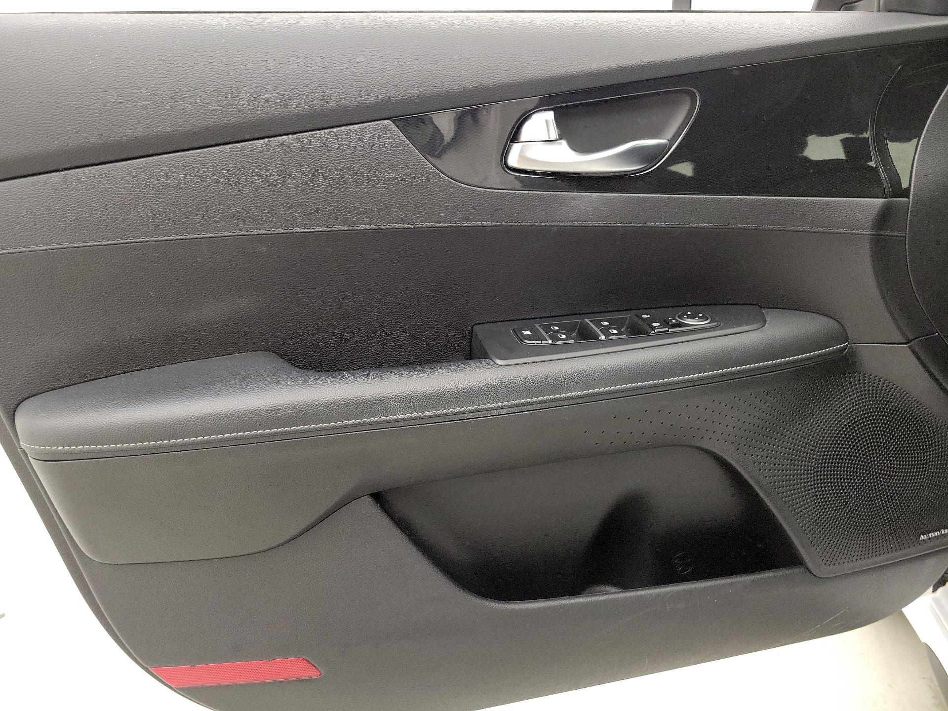 Thumbnail: 2021 Kia Forte - 12