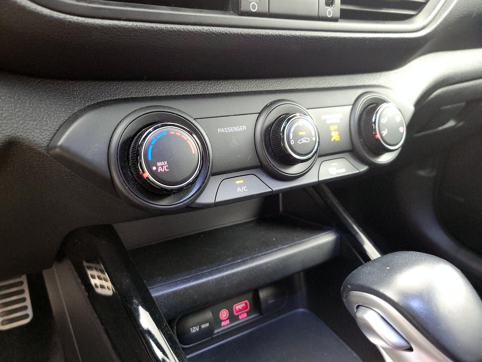 Thumbnail: 2021 Kia Forte - 16